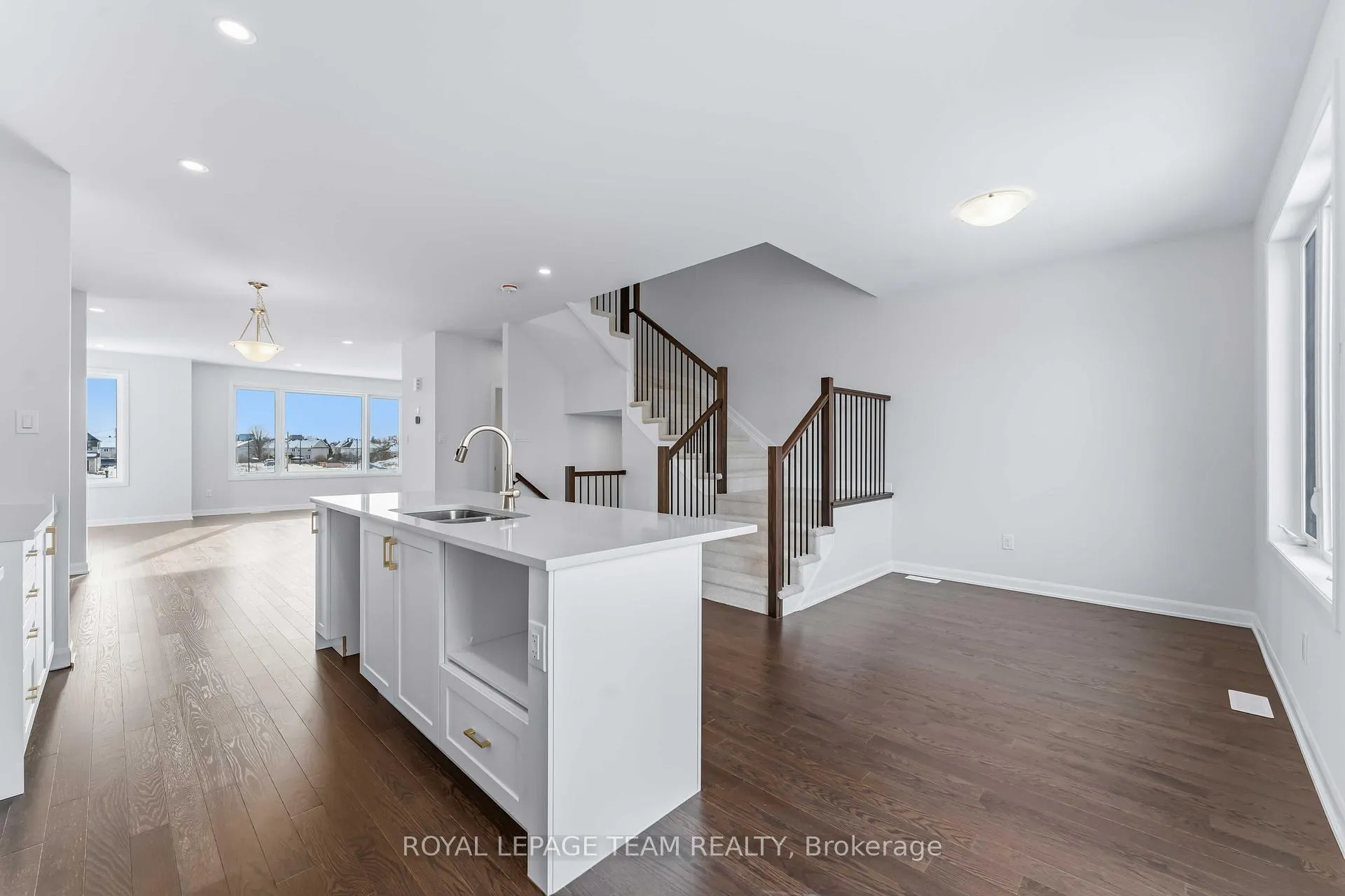 Photo 8 of 720 Jennie Trout Terrace, Ottawa, Kanata - Morgan's Grant/South March — HOMEH