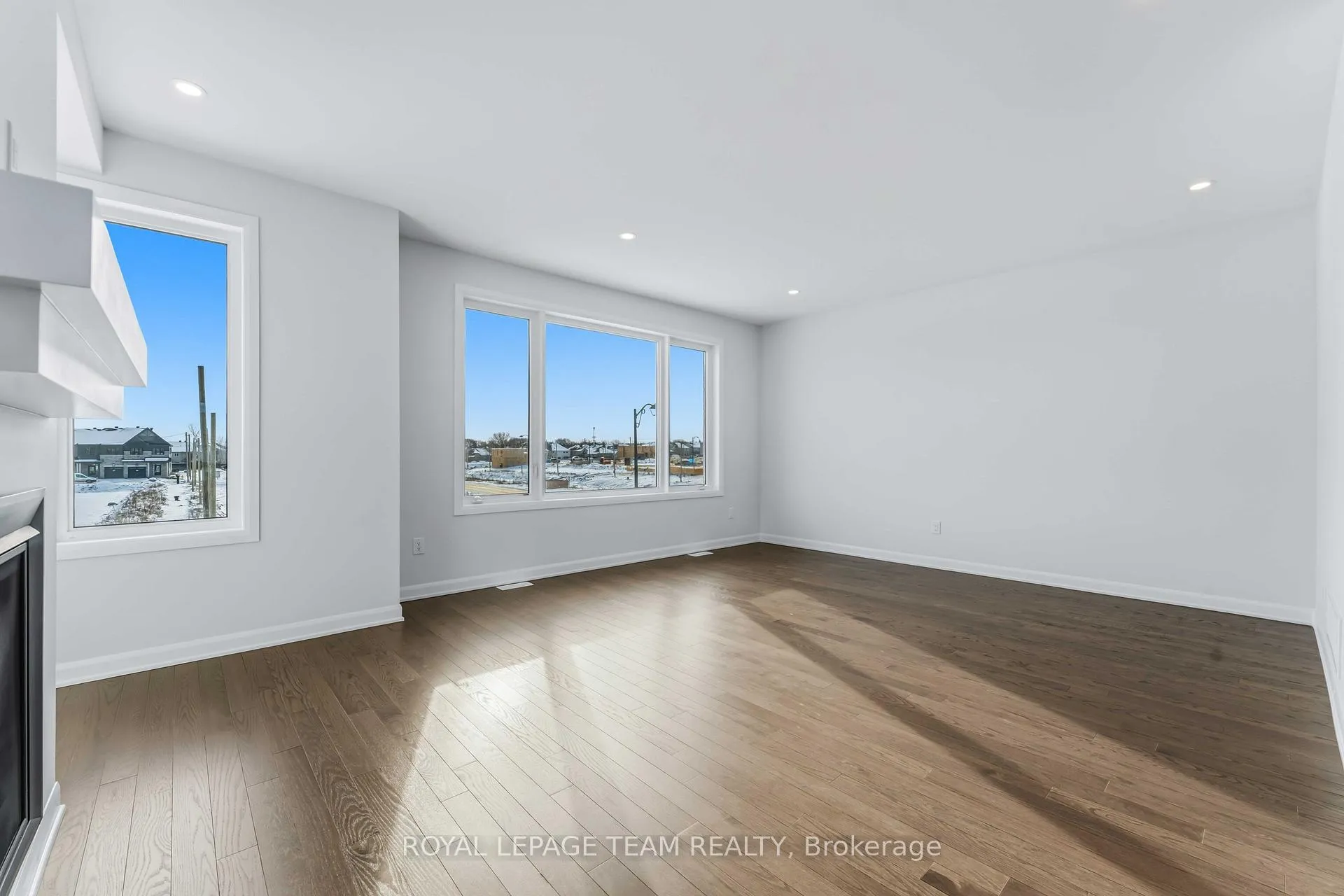 Photo 13 of 720 Jennie Trout Terrace, Ottawa, Kanata - Morgan's Grant/South March — HOMEH