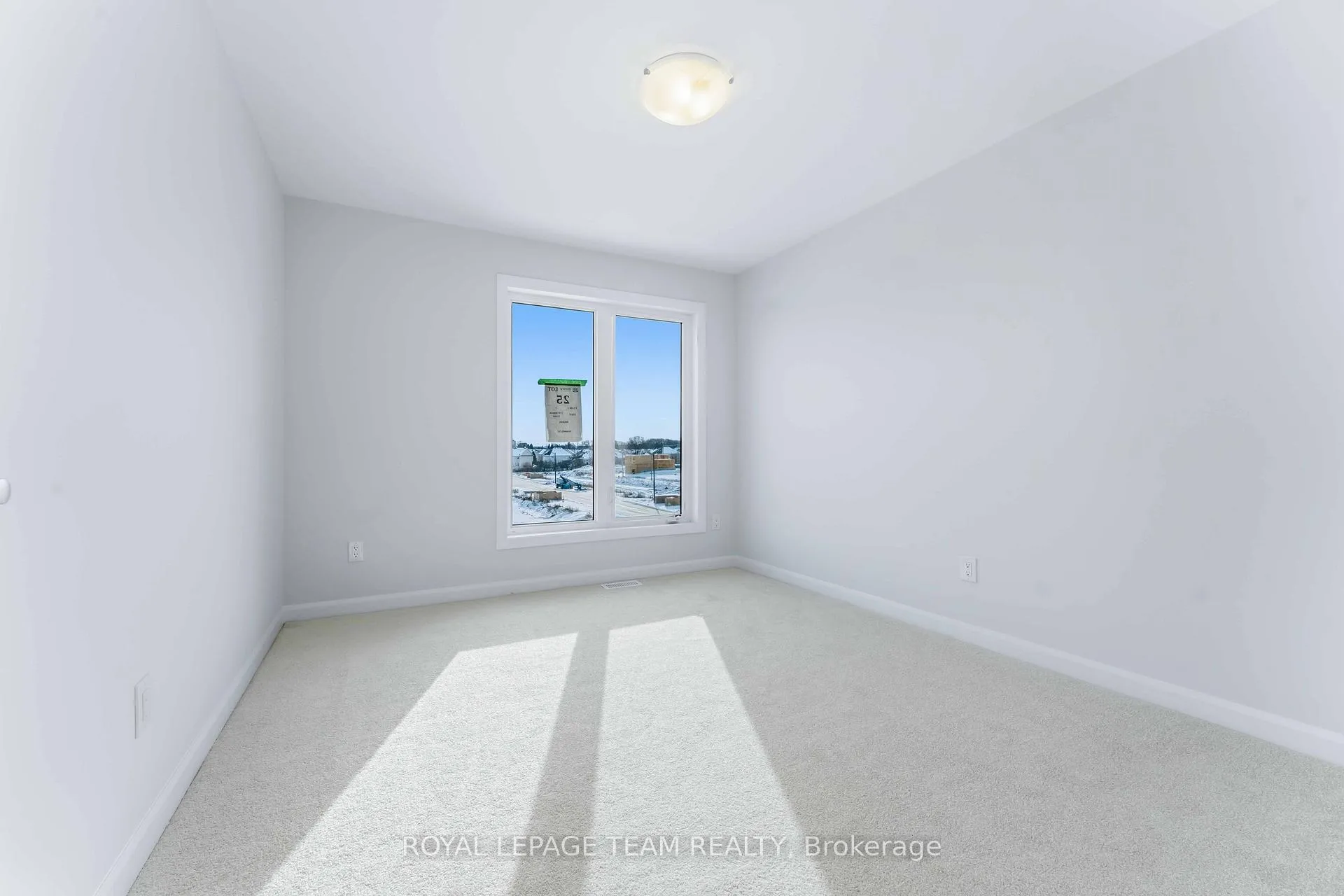 Photo 25 of 720 Jennie Trout Terrace, Ottawa, Kanata - Morgan's Grant/South March — HOMEH