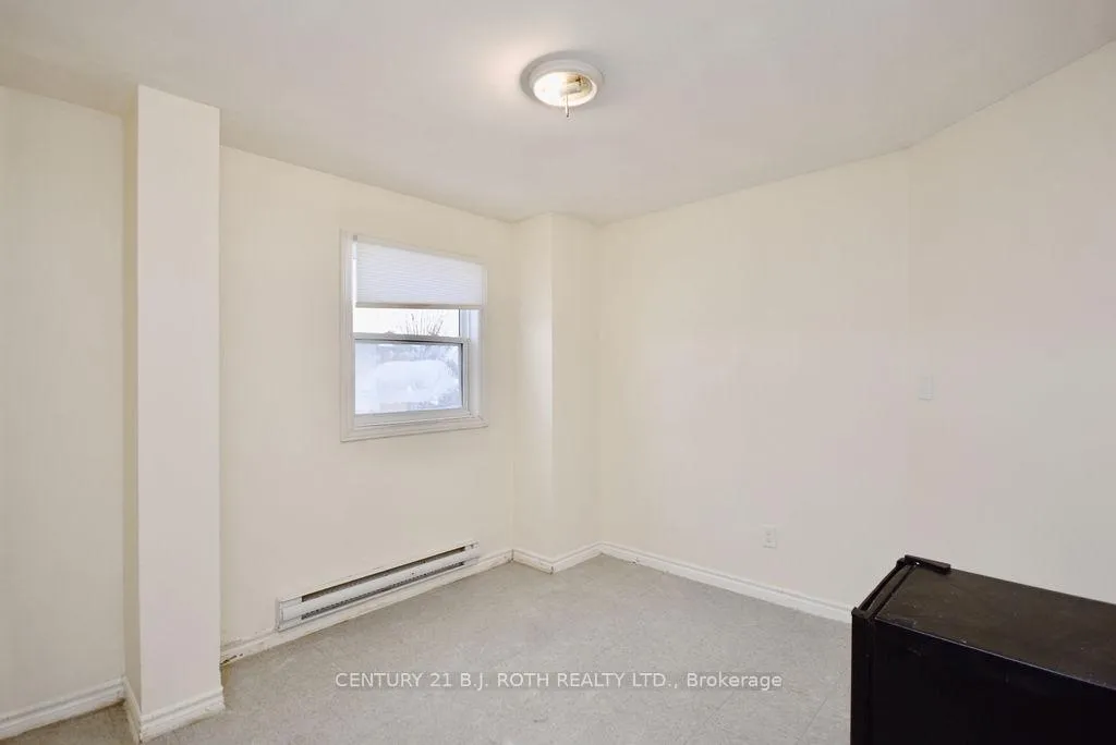 Photo 63 of 24 North Street N, Barrie, Wellington — HOMEH