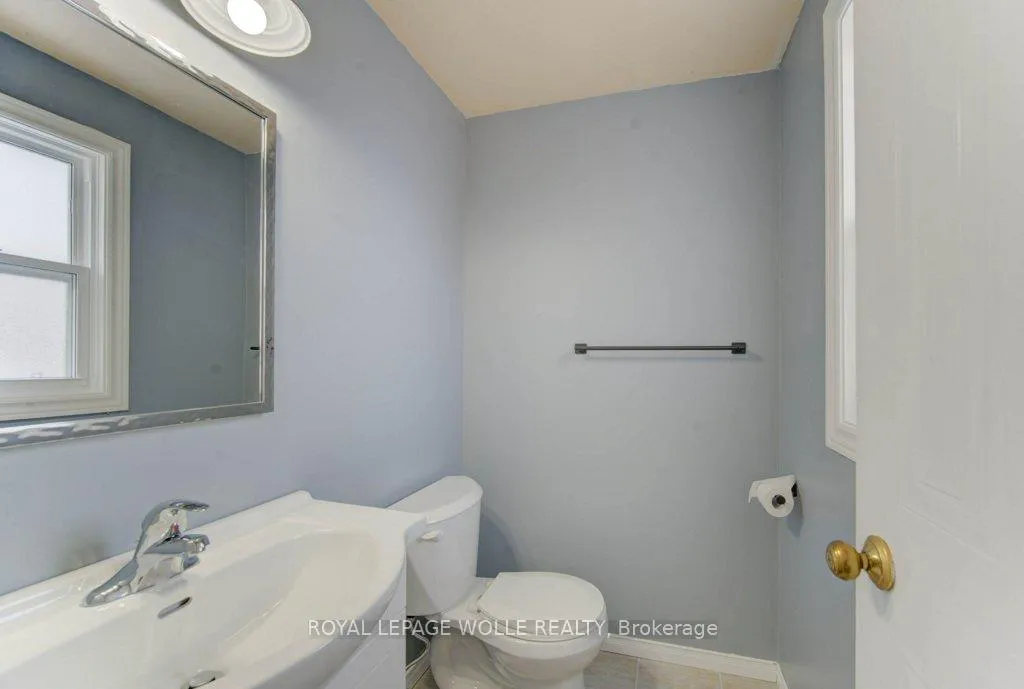 Photo 6 of 502 Misty Crescent, Kitchener — HOMEH