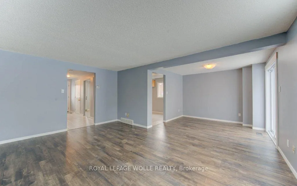 Photo 16 of 502 Misty Crescent, Kitchener — HOMEH