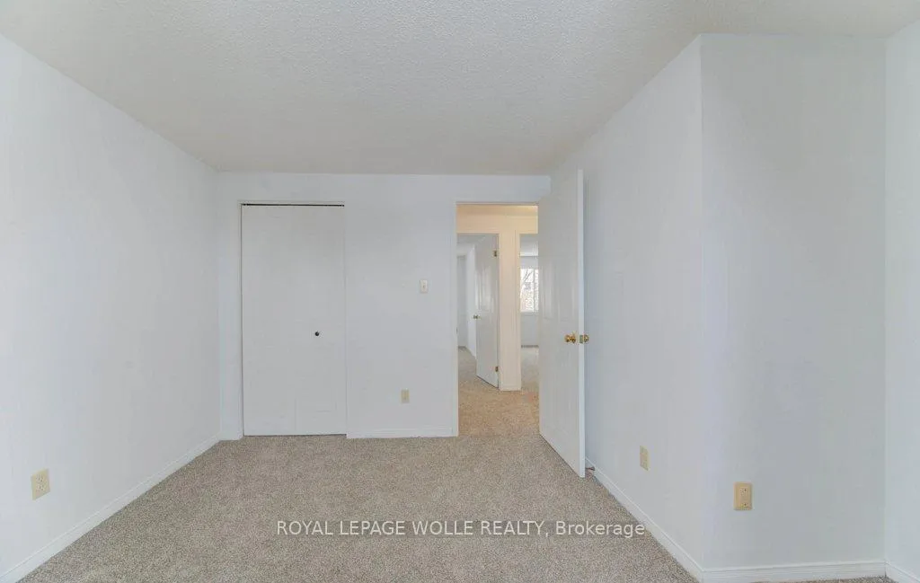 Photo 27 of 502 Misty Crescent, Kitchener — HOMEH