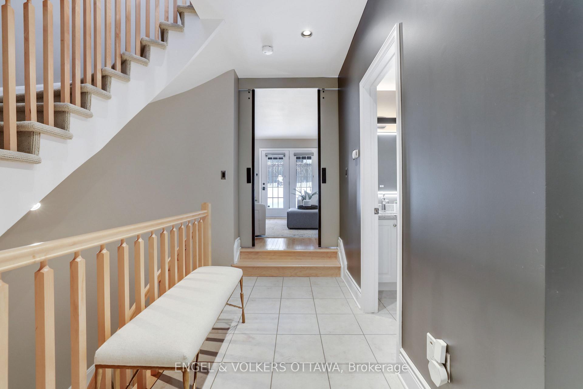 Photo 4 of 116 Springhurst Avenue, Ottawa, Ottawa East — HOMEH