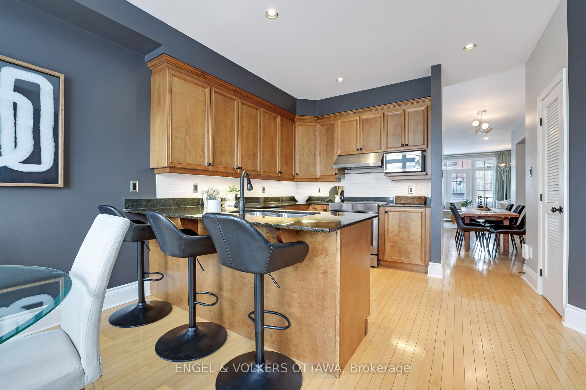 Photo 22 of 116 Springhurst Avenue, Ottawa, Ottawa East — HOMEH