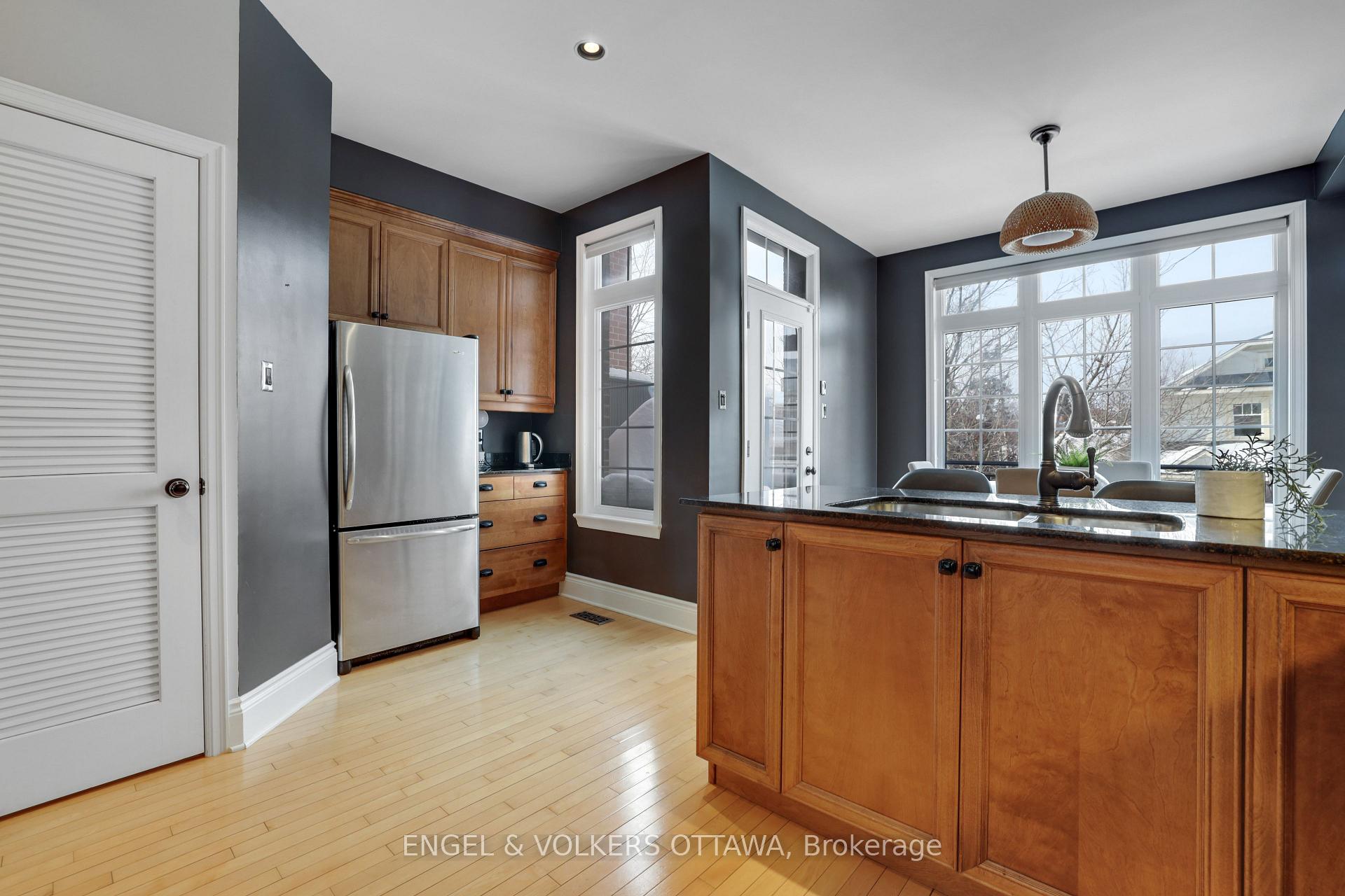 Photo 24 of 116 Springhurst Avenue, Ottawa, Ottawa East — HOMEH