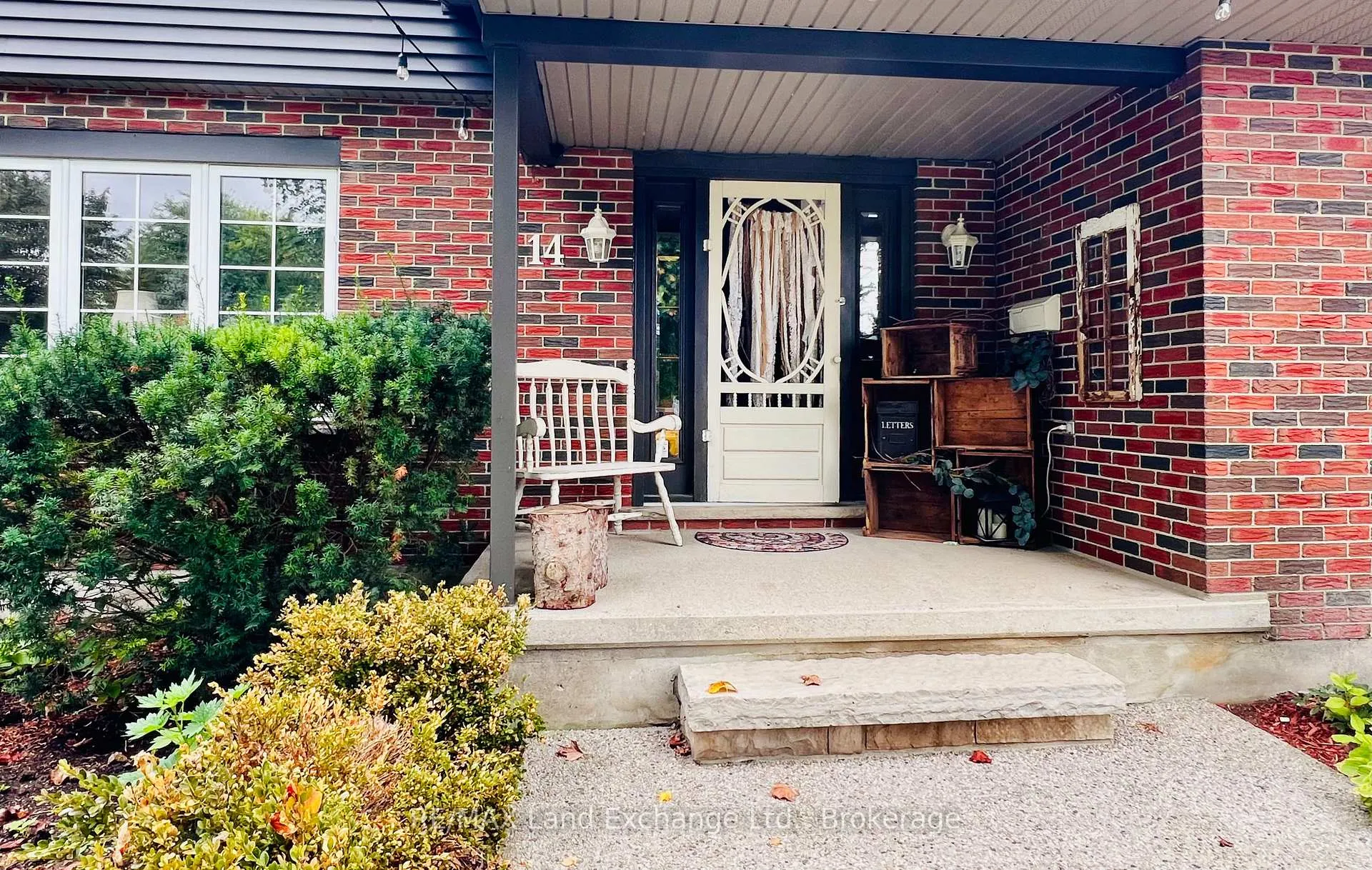 Photo 3 of 14 McDonald Street W, North Perth, Listowel — HOMEH