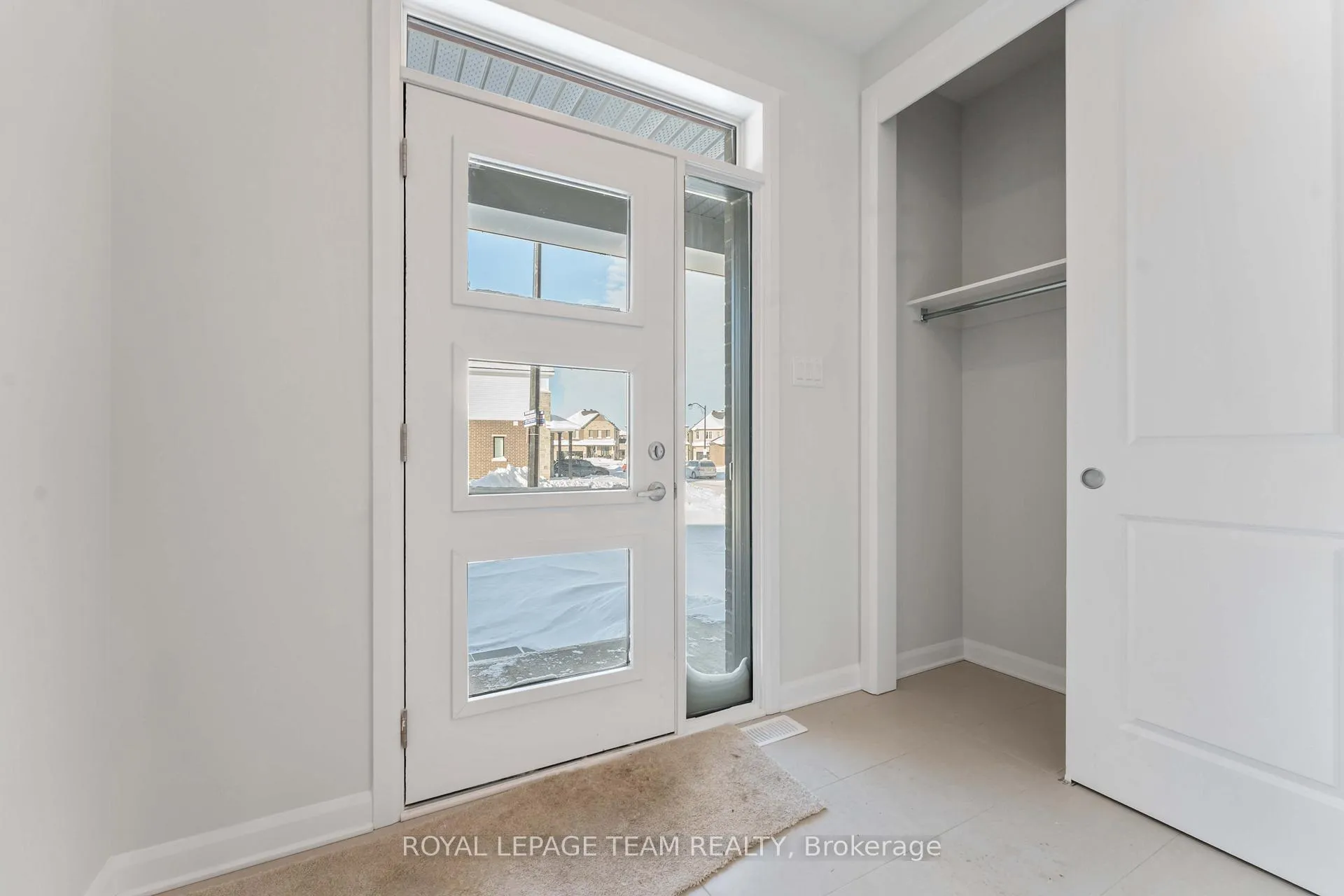 Photo 2 of 602 Glade Grove, Ottawa, Kanata - Emerald Meadows/Trailwest — HOMEH