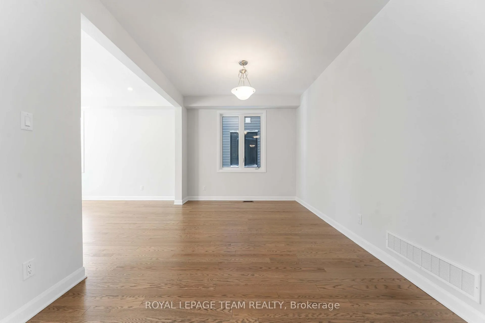 Photo 6 of 602 Glade Grove, Ottawa, Kanata - Emerald Meadows/Trailwest — HOMEH