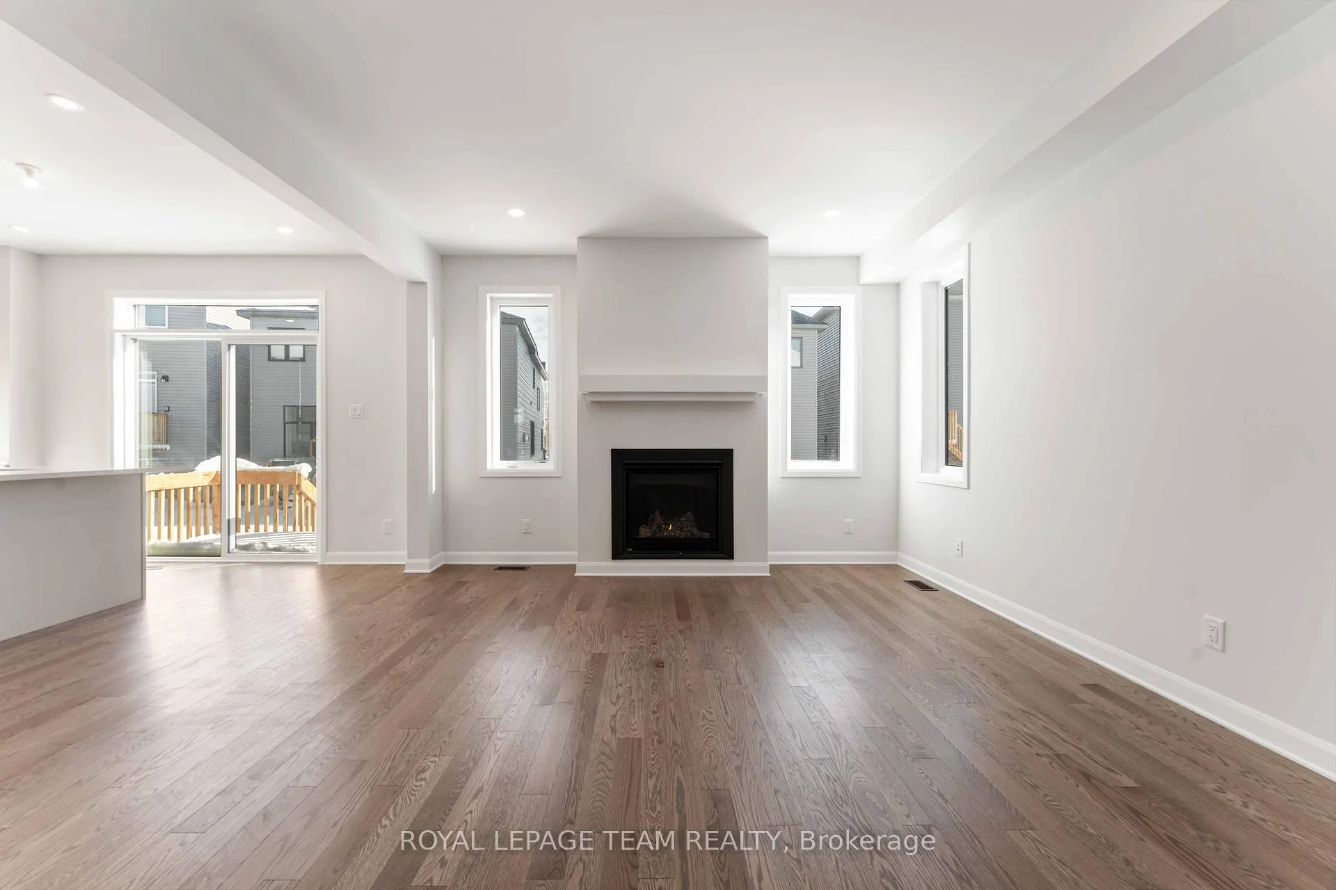 Photo 8 of 602 Glade Grove, Ottawa, Kanata - Emerald Meadows/Trailwest — HOMEH