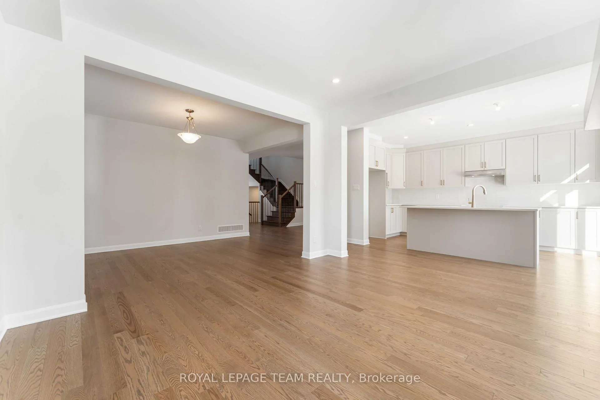 Photo 12 of 602 Glade Grove, Ottawa, Kanata - Emerald Meadows/Trailwest — HOMEH