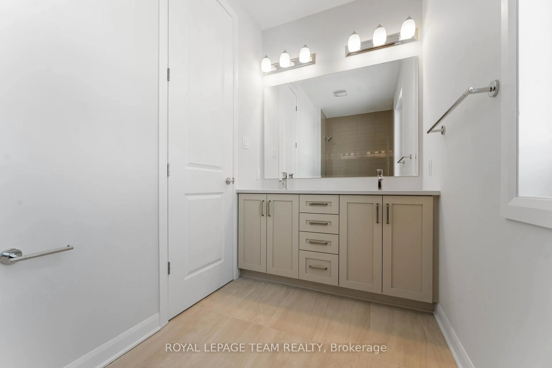 Photo 16 of 602 Glade Grove, Ottawa, Kanata - Emerald Meadows/Trailwest — HOMEH
