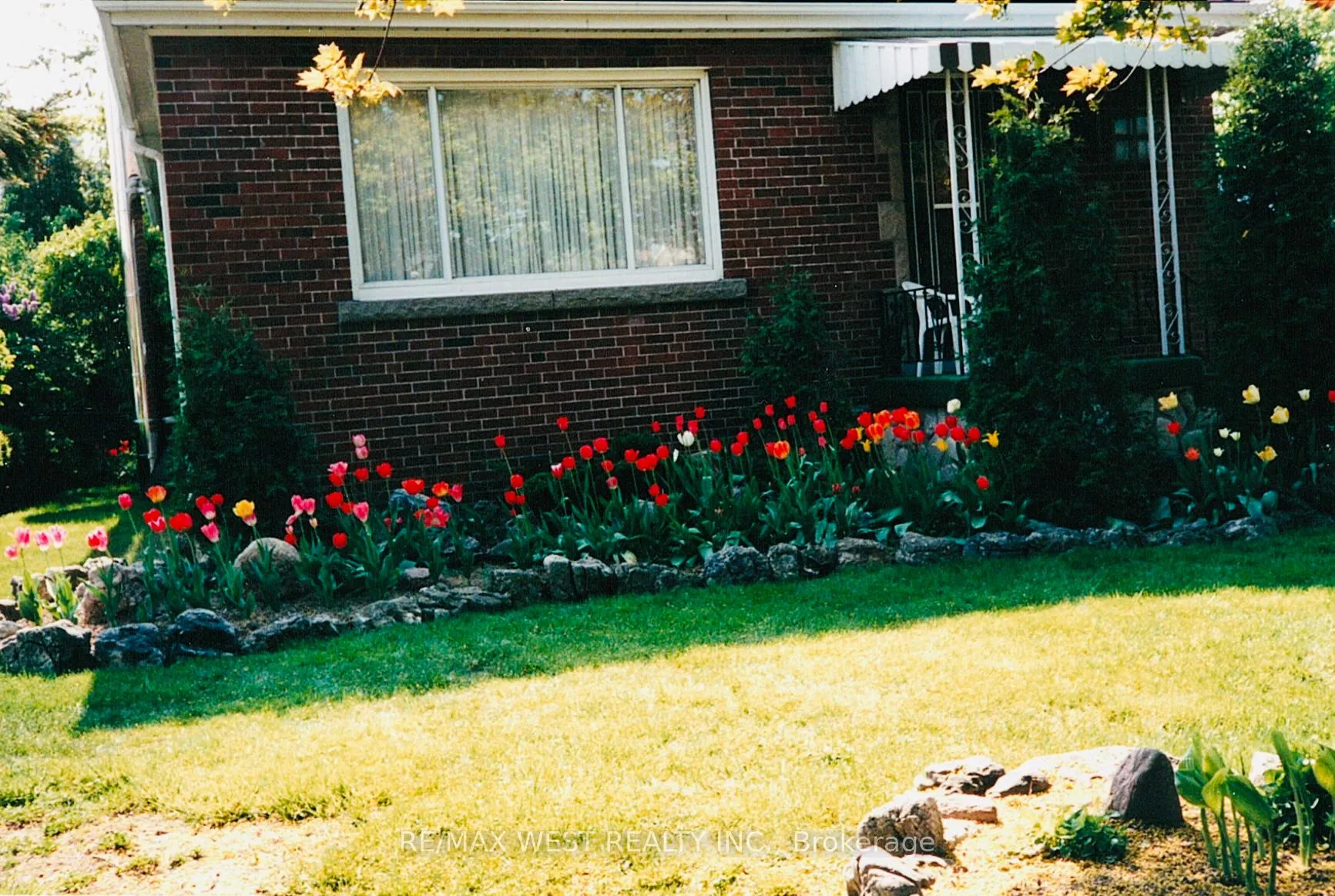 Photo 4 of 204 David Avenue, Hamilton, Hill Park — HOMEH