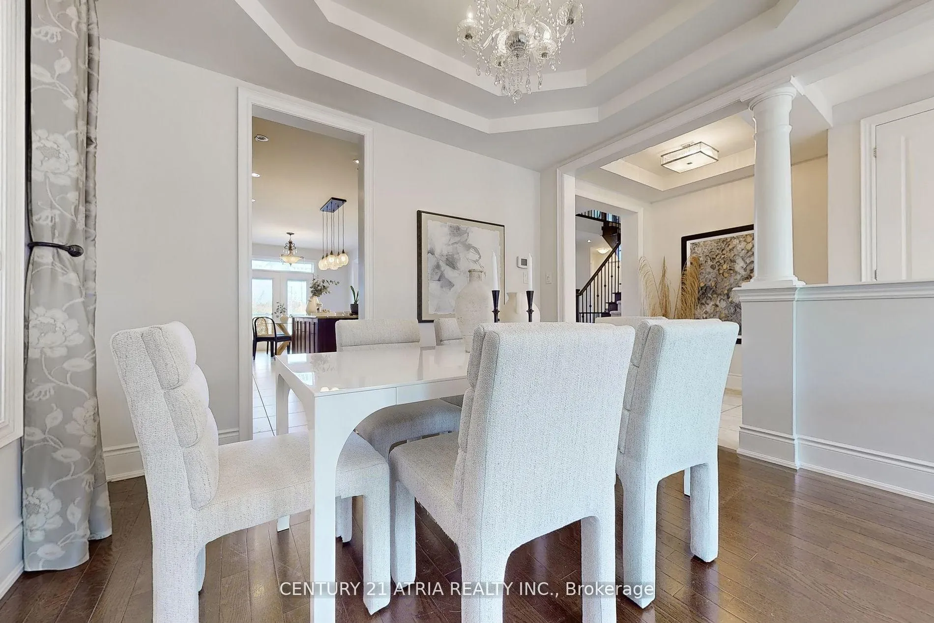 Photo 6 of 32 Vines Place, Aurora, Bayview Southeast — HOMEH