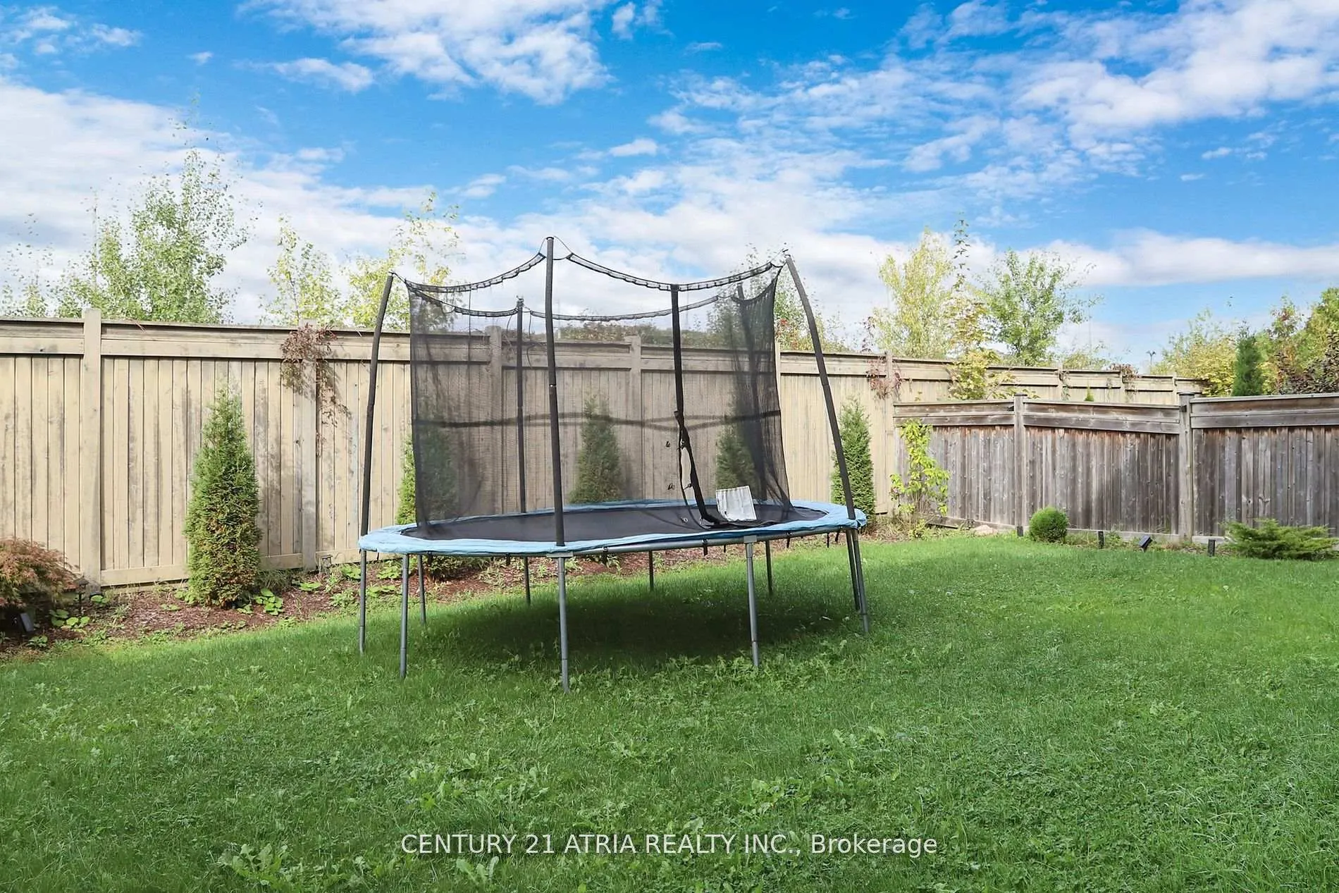 Photo 40 of 32 Vines Place, Aurora, Bayview Southeast — HOMEH