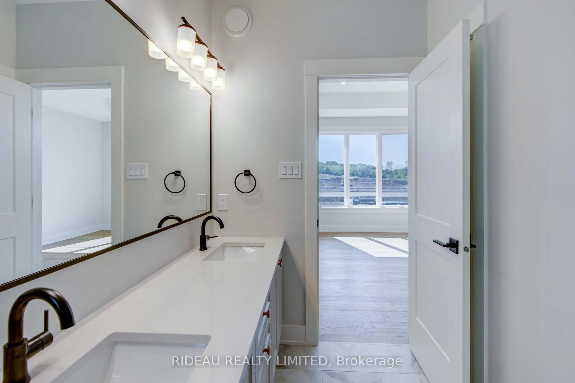 Photo 20 of 110 Hearthside Drive, Westport — HOMEH