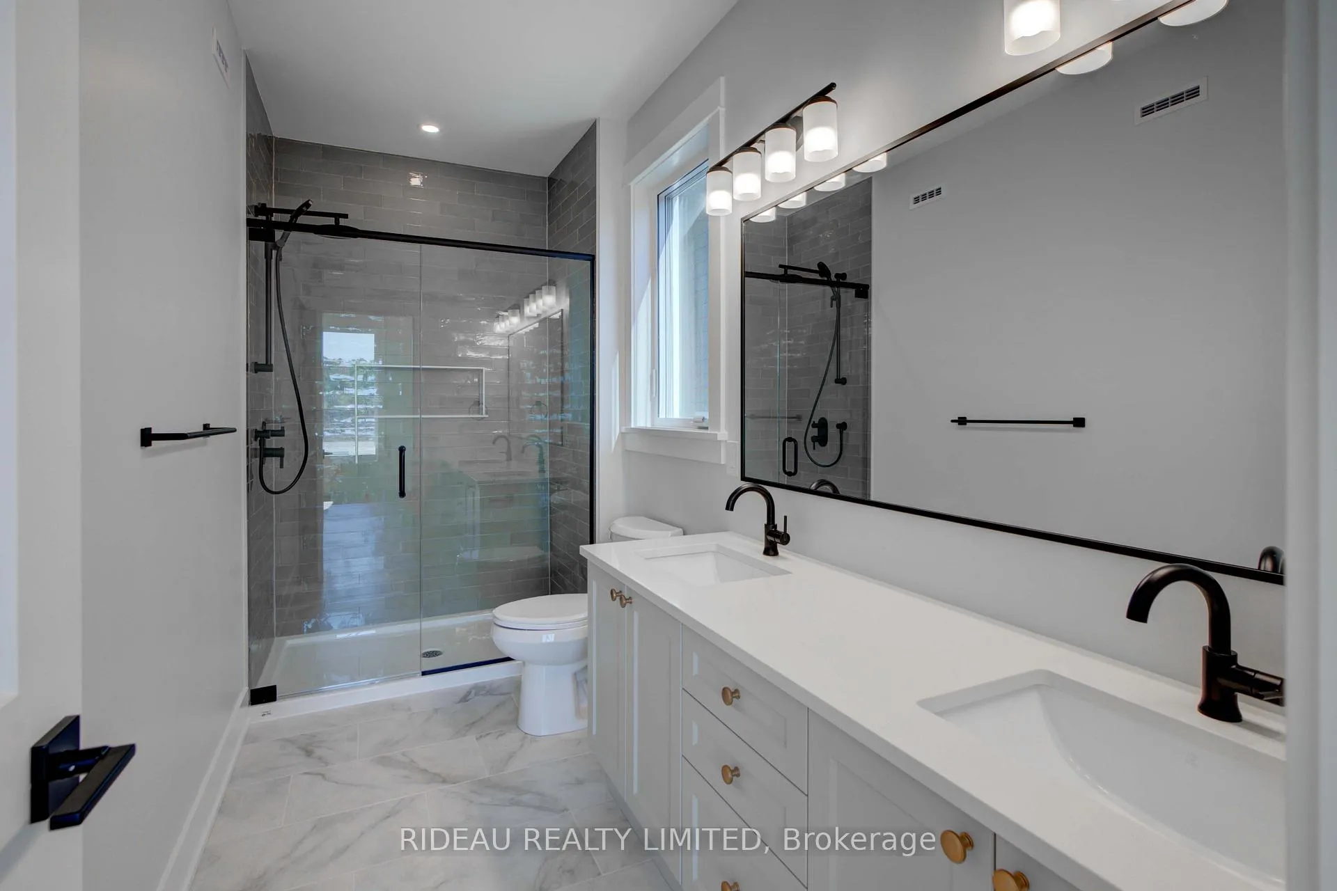 Photo 21 of 110 Hearthside Drive, Westport — HOMEH