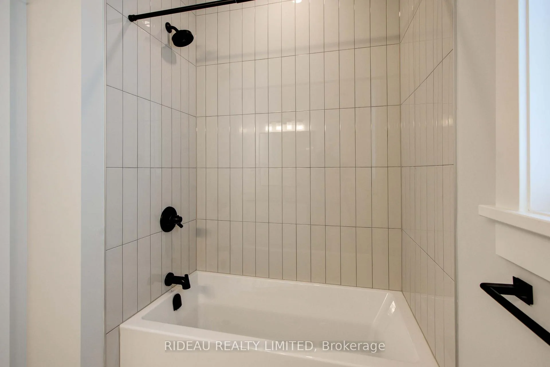 Photo 25 of 110 Hearthside Drive, Westport — HOMEH