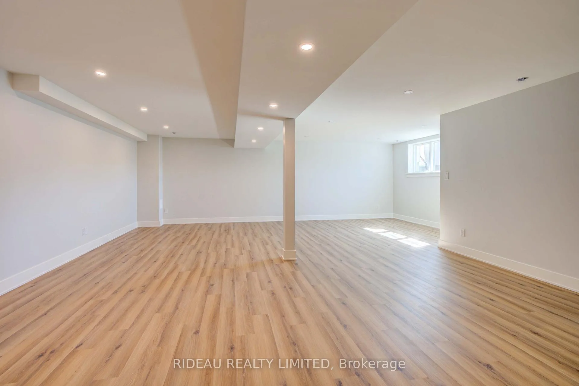Photo 27 of 110 Hearthside Drive, Westport — HOMEH