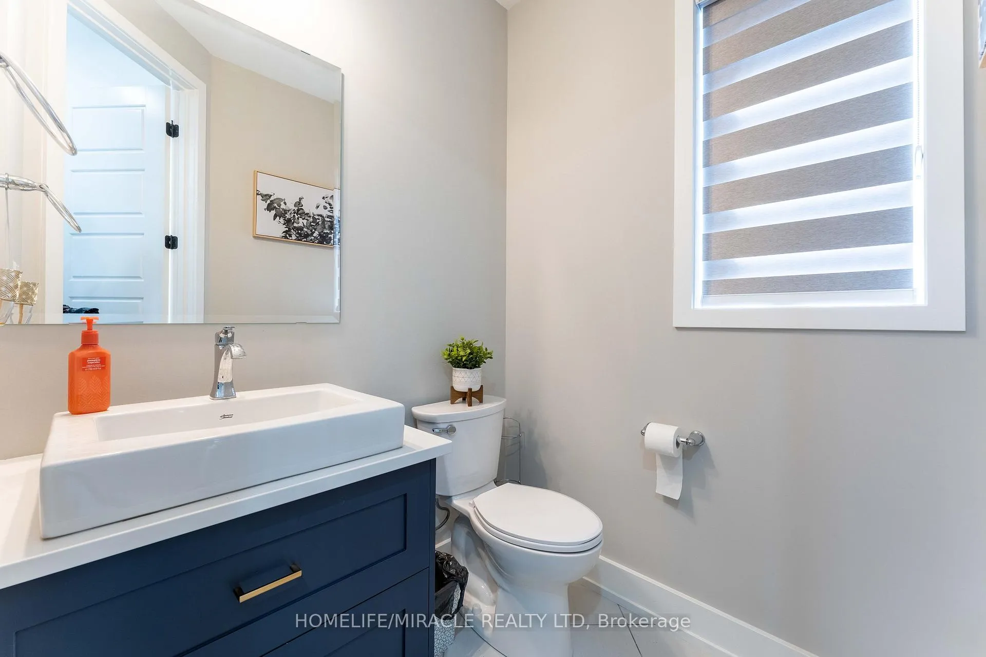 Photo 5 of 80 Doon Creek Street, Kitchener — HOMEH