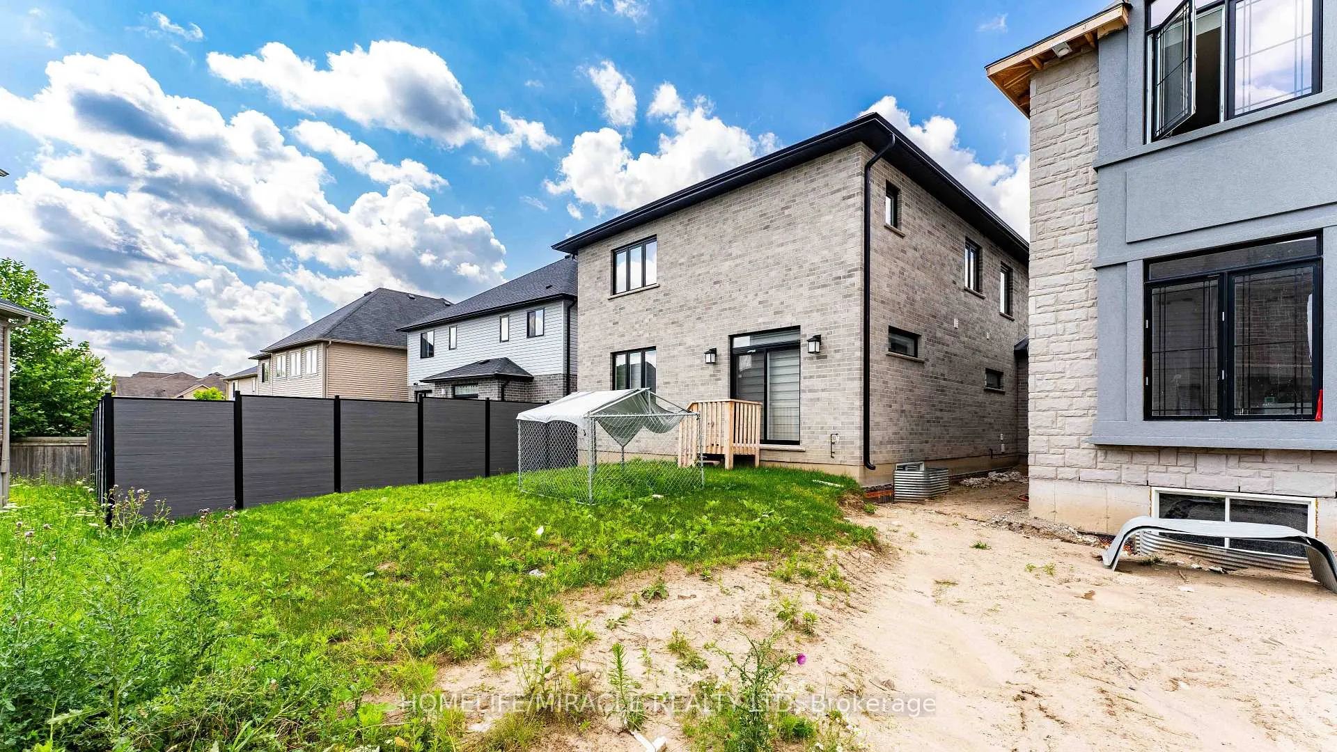 Photo 19 of 80 Doon Creek Street, Kitchener — HOMEH