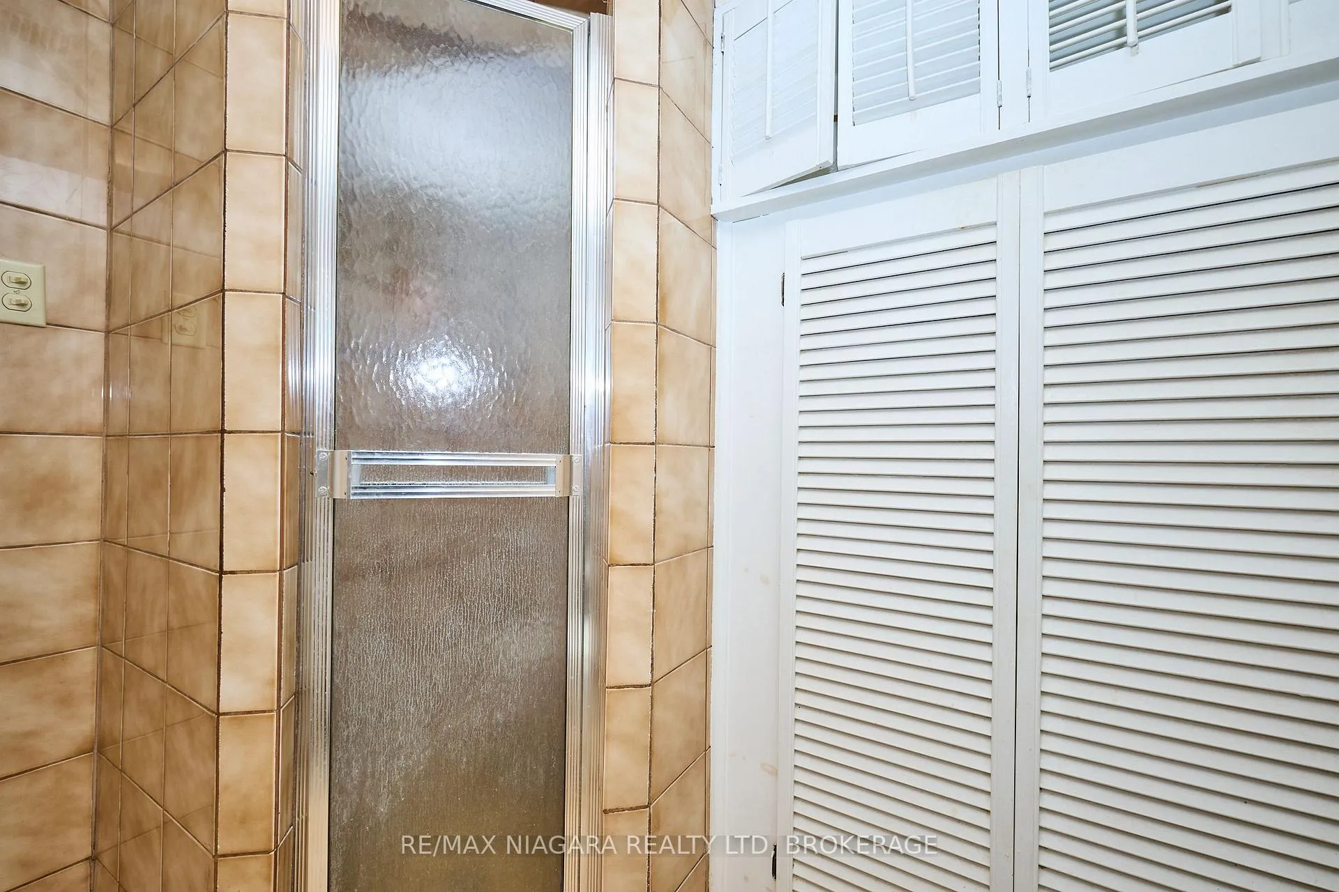 Photo 16 of 6 Munro Street, Thorold, Thorold Downtown — HOMEH
