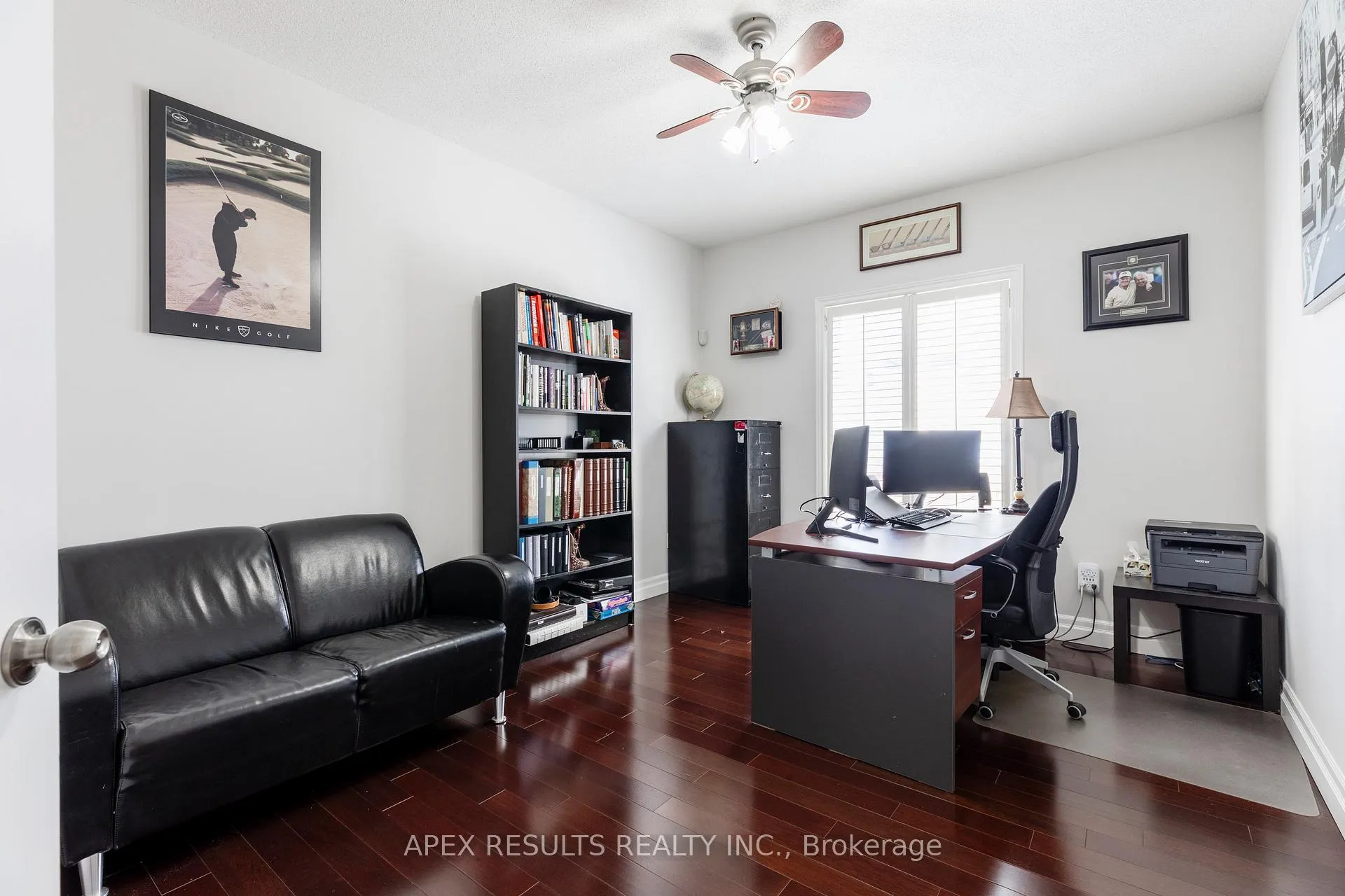 Photo 10 of 98 Stonehenge Drive, Hamilton, Ancaster — HOMEH