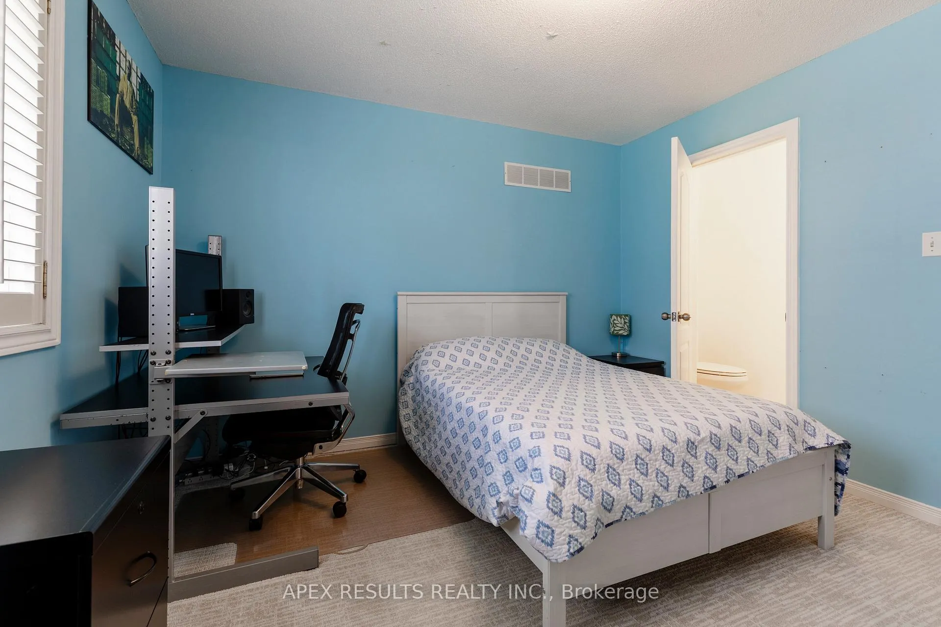 Photo 29 of 98 Stonehenge Drive, Hamilton, Ancaster — HOMEH