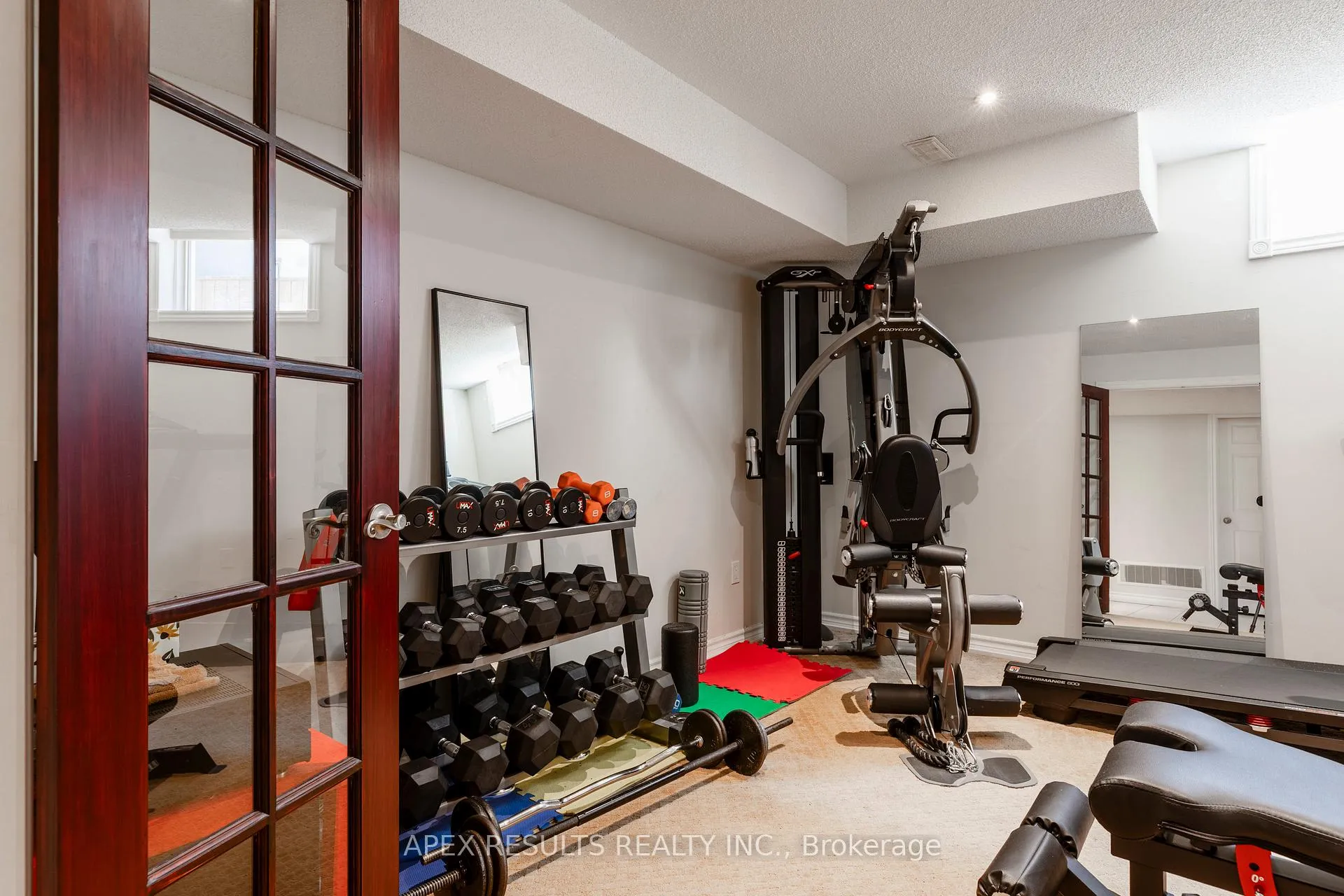 Photo 41 of 98 Stonehenge Drive, Hamilton, Ancaster — HOMEH