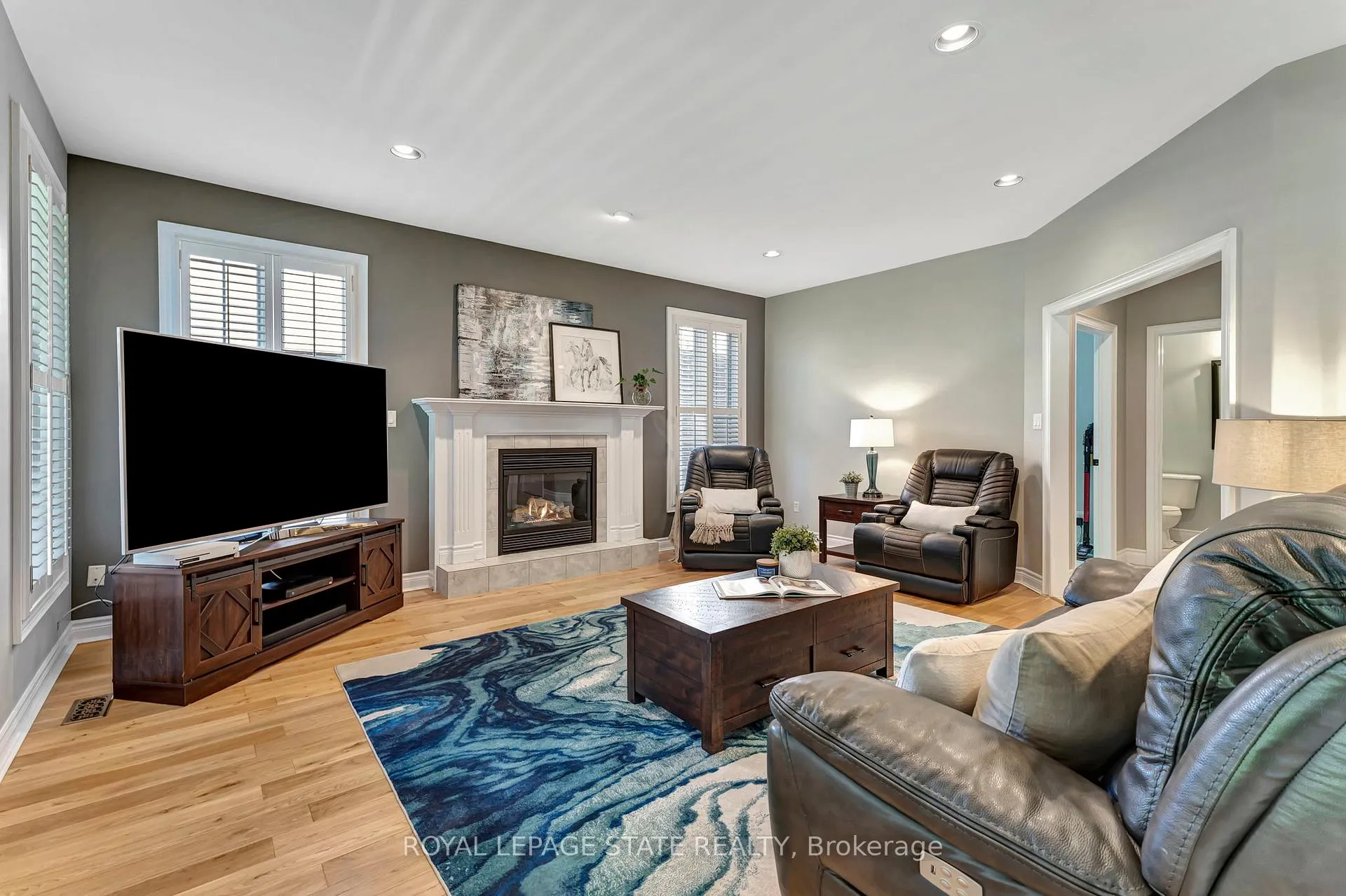 Photo 9 of 636 Greenravine Drive, Hamilton, Ancaster — HOMEH