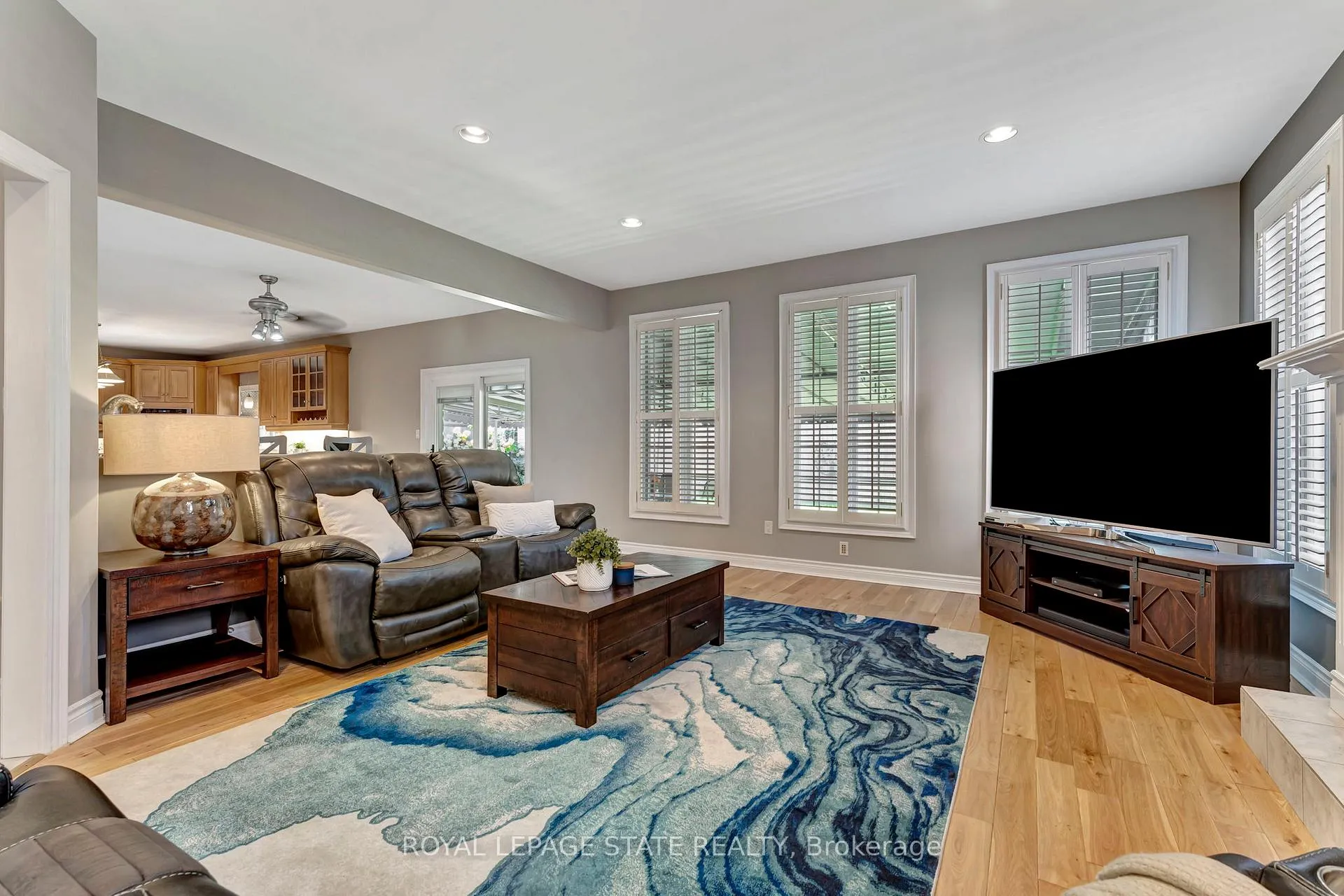 Photo 11 of 636 Greenravine Drive, Hamilton, Ancaster — HOMEH
