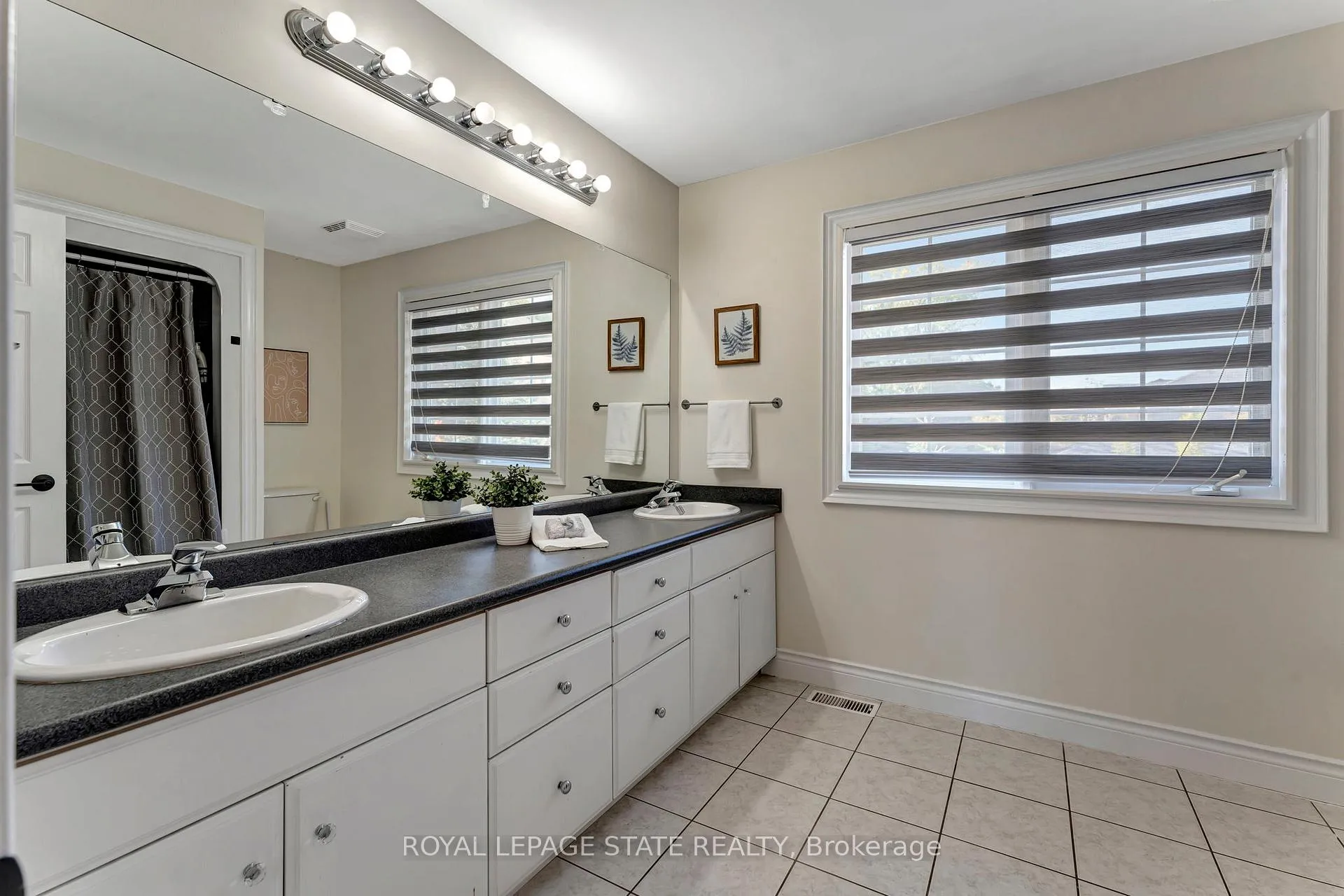Photo 18 of 636 Greenravine Drive, Hamilton, Ancaster — HOMEH