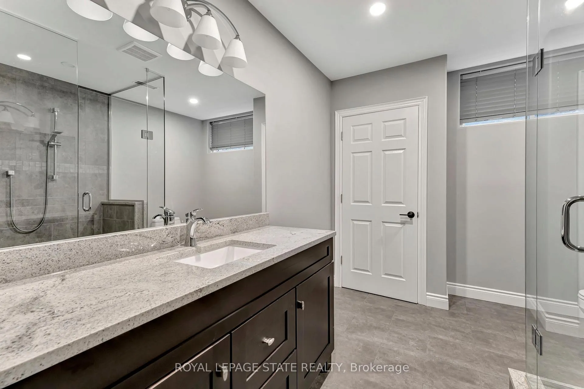 Photo 19 of 636 Greenravine Drive, Hamilton, Ancaster — HOMEH