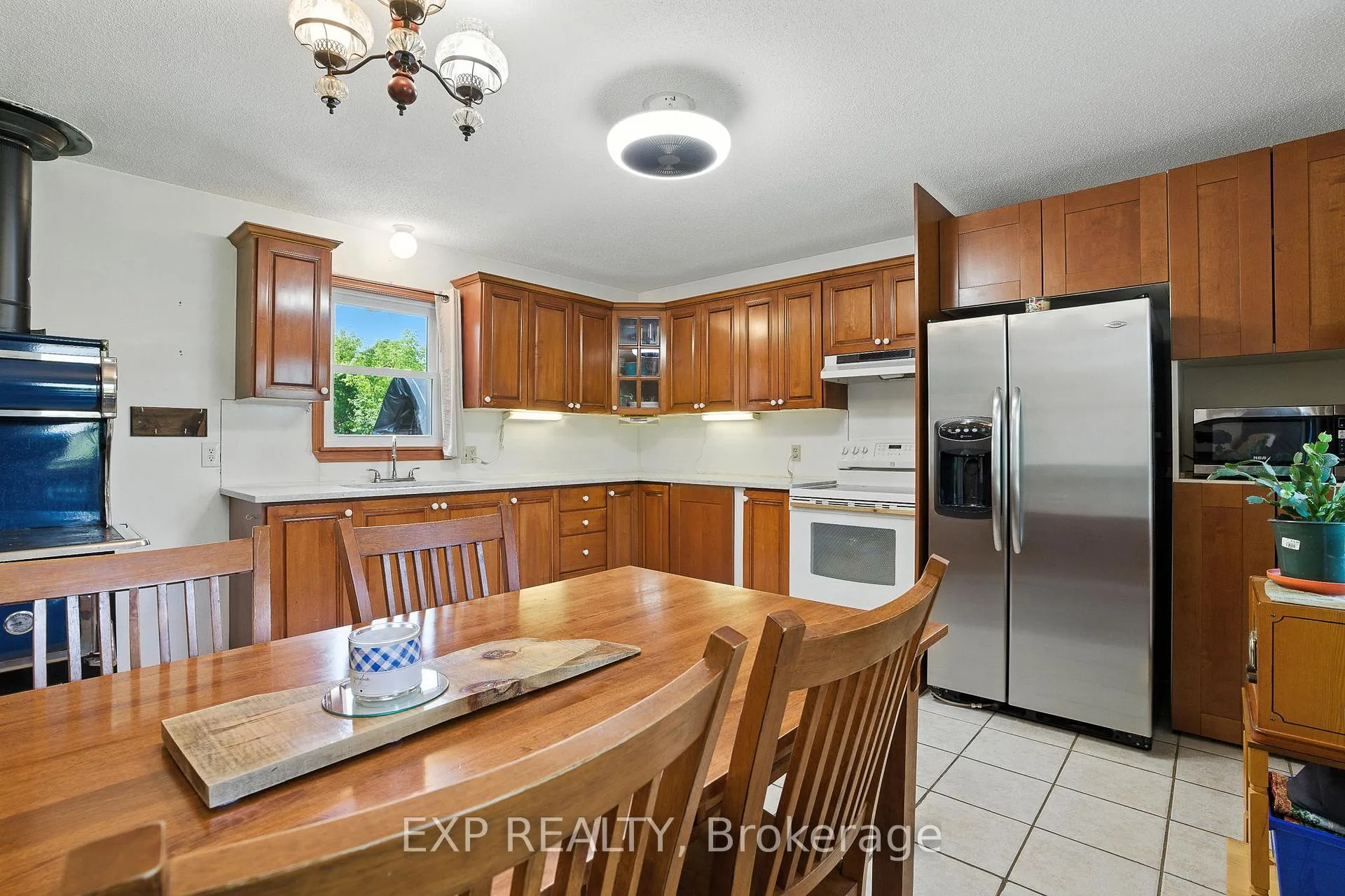 Photo 3 of 7800 34 Highway, Champlain, Vankleek Hill — HOMEH