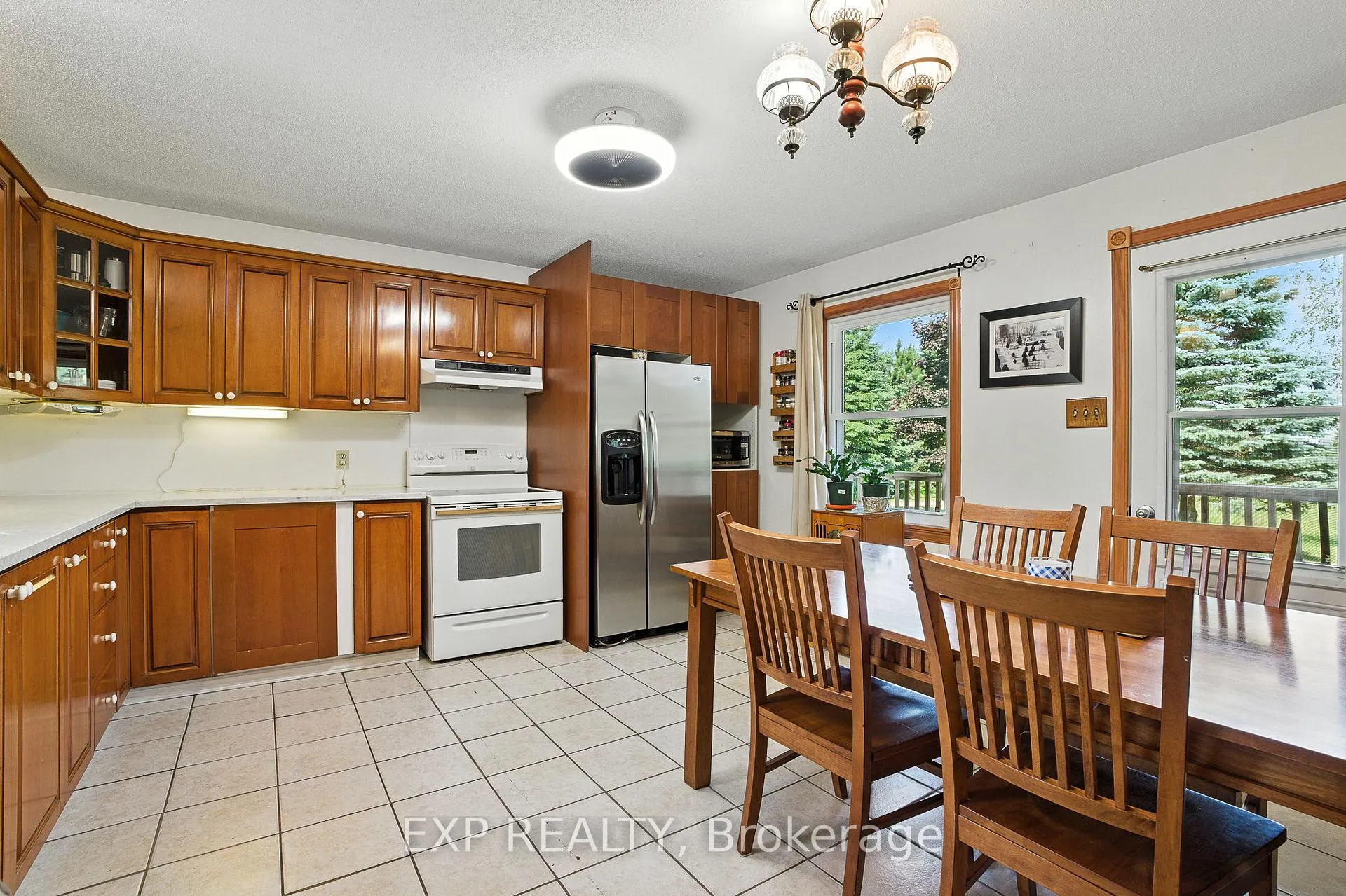 Photo 4 of 7800 34 Highway, Champlain, Vankleek Hill — HOMEH