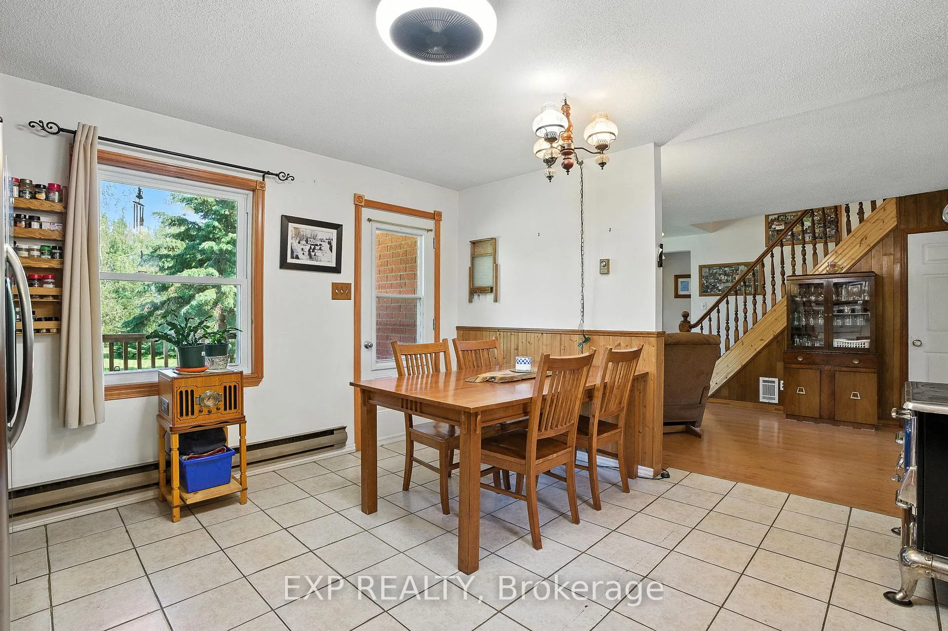 Photo 6 of 7800 34 Highway, Champlain, Vankleek Hill — HOMEH