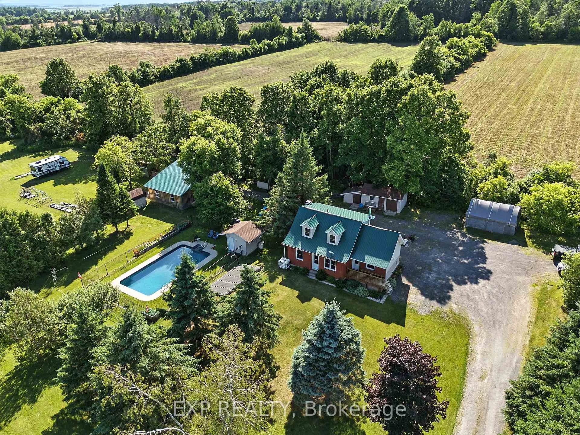 Photo 34 of 7800 34 Highway, Champlain, Vankleek Hill — HOMEH
