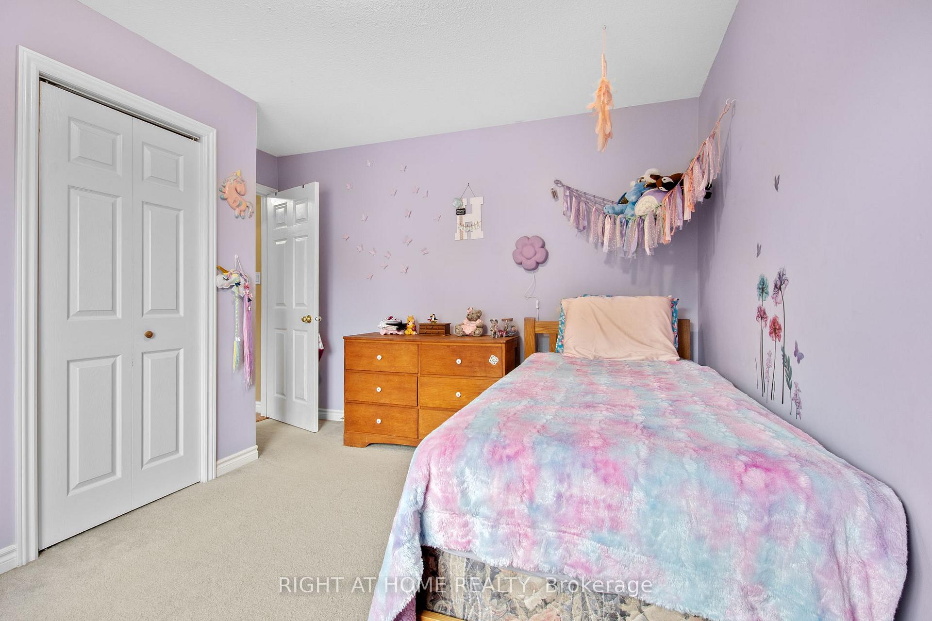 Photo 16 of 18 Edgewood Crescent, Clearview, New Lowell — HOMEH