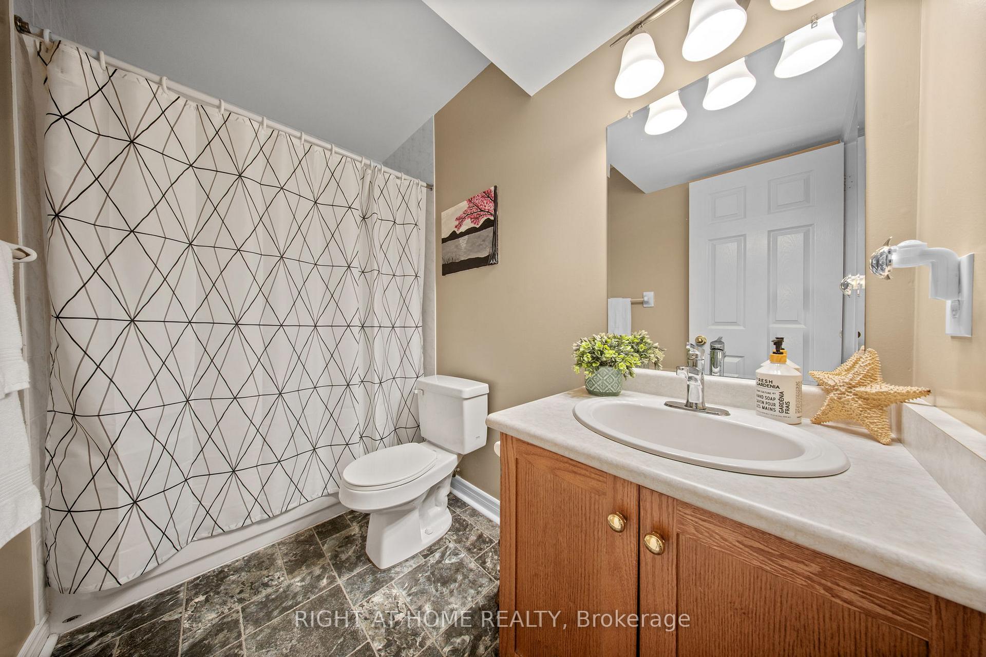 Photo 19 of 18 Edgewood Crescent, Clearview, New Lowell — HOMEH