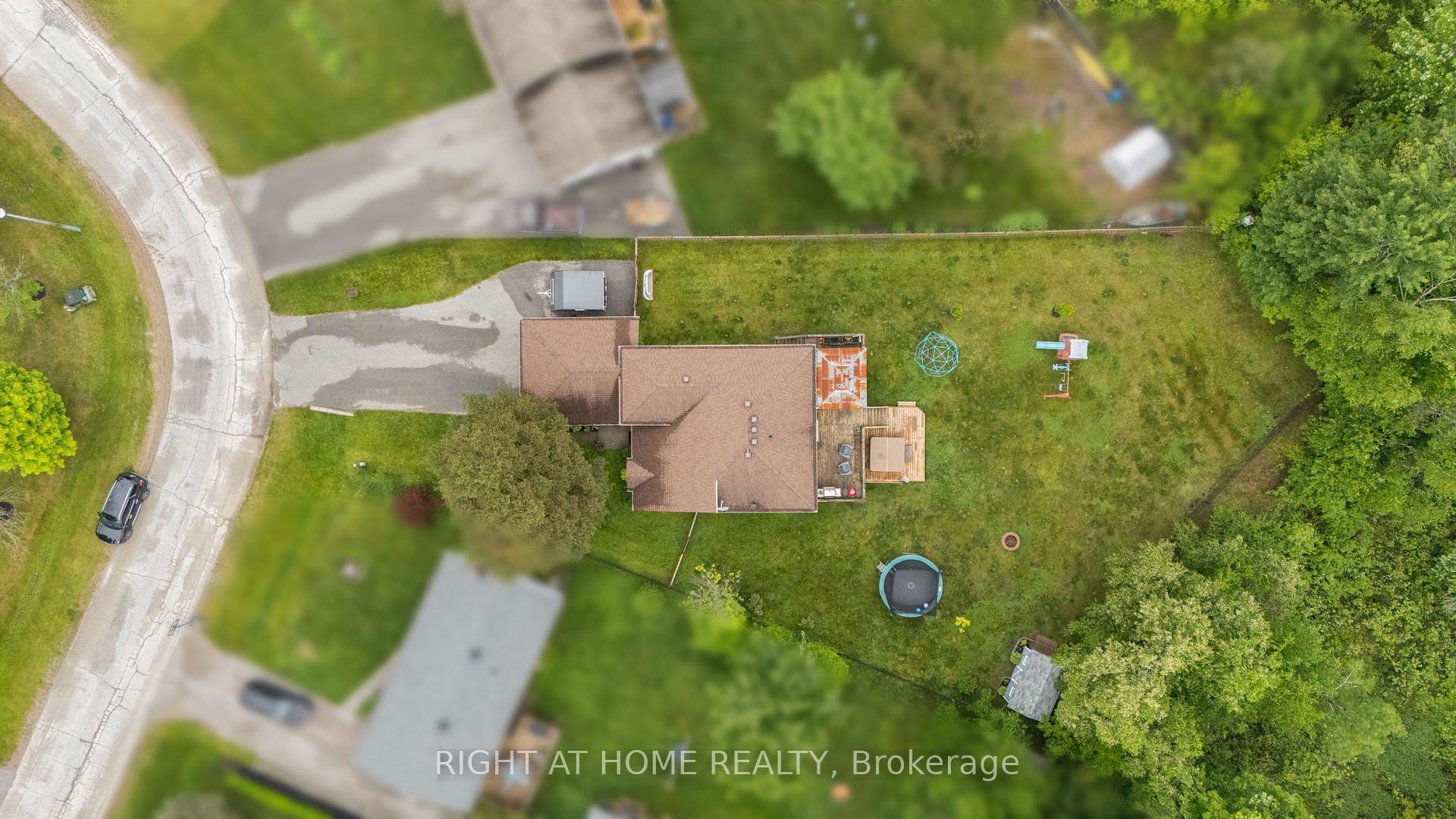 Photo 28 of 18 Edgewood Crescent, Clearview, New Lowell — HOMEH