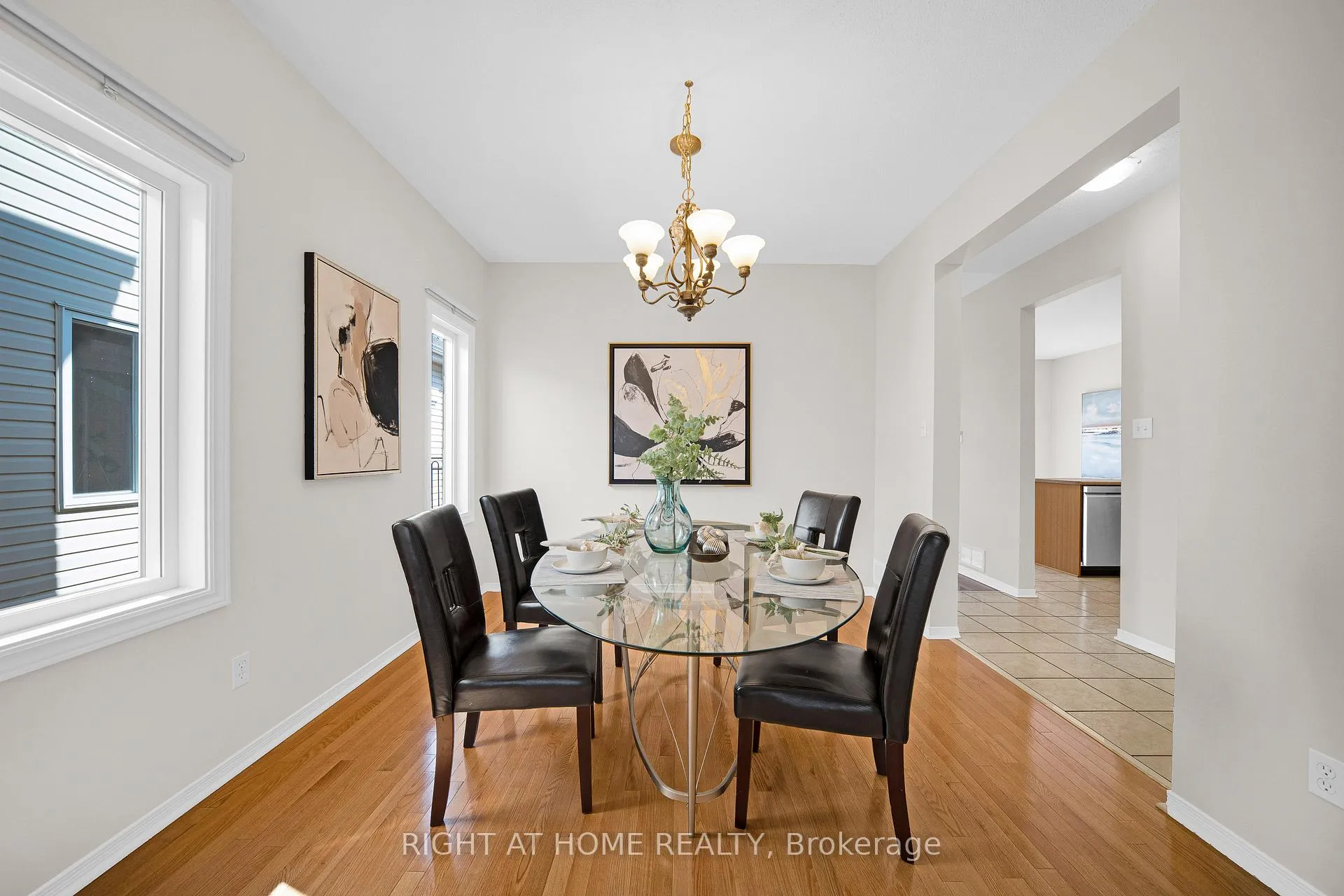 Photo 7 of 1566 Rumford Drive, Ottawa, Fallingbrook/Pineridge — HOMEH