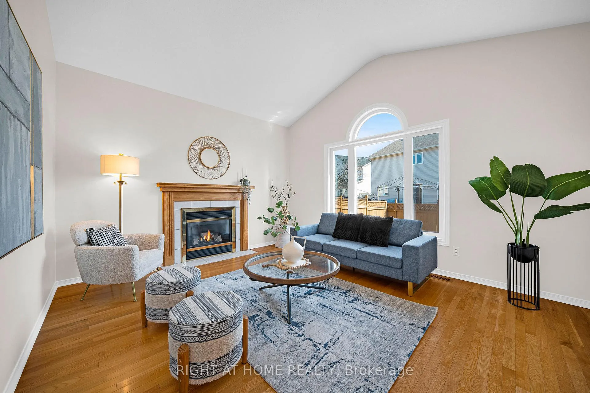 Photo 11 of 1566 Rumford Drive, Ottawa, Fallingbrook/Pineridge — HOMEH
