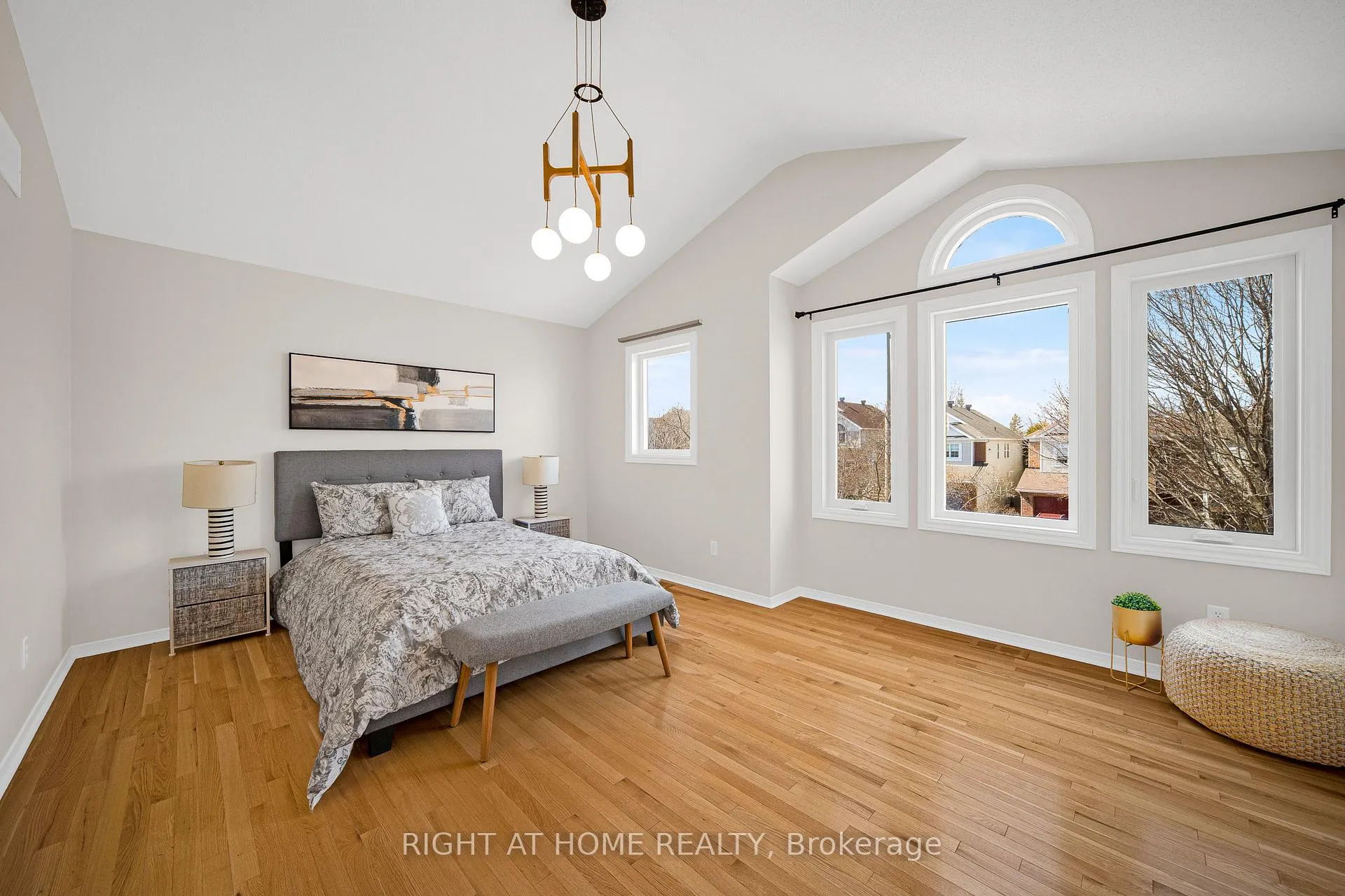 Photo 17 of 1566 Rumford Drive, Ottawa, Fallingbrook/Pineridge — HOMEH