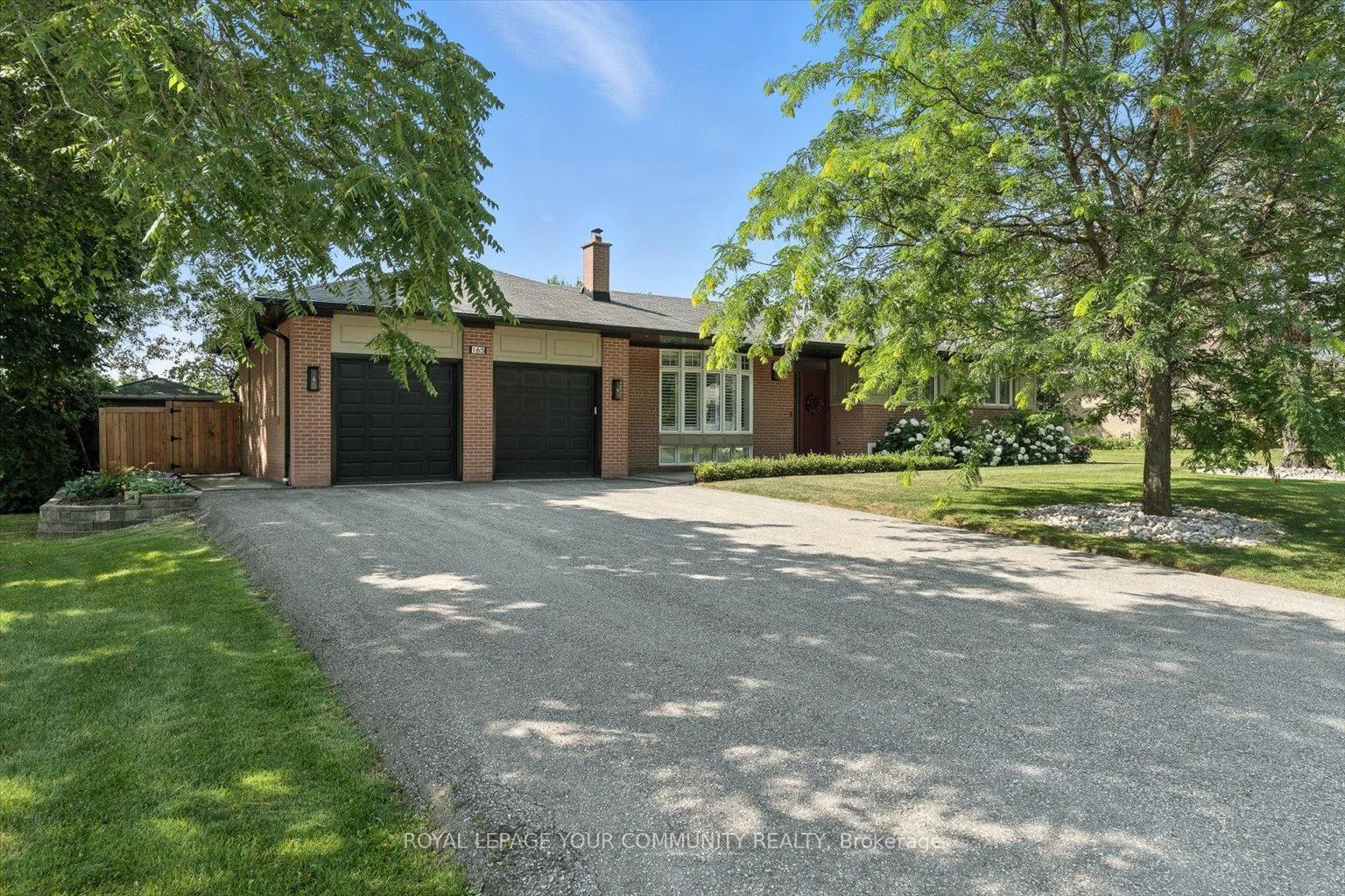 Front of 165 Clearview Heights