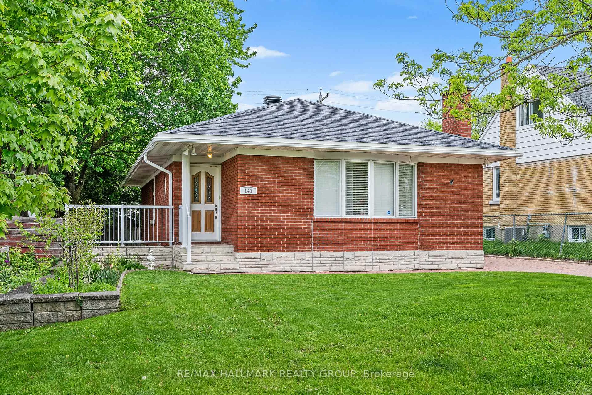 Front of 141 Dahlia Avenue
