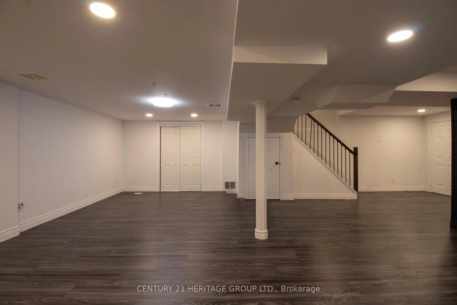 Photo 37 of 27 Charing Crescent, Aurora, Aurora Highlands — HOMEH