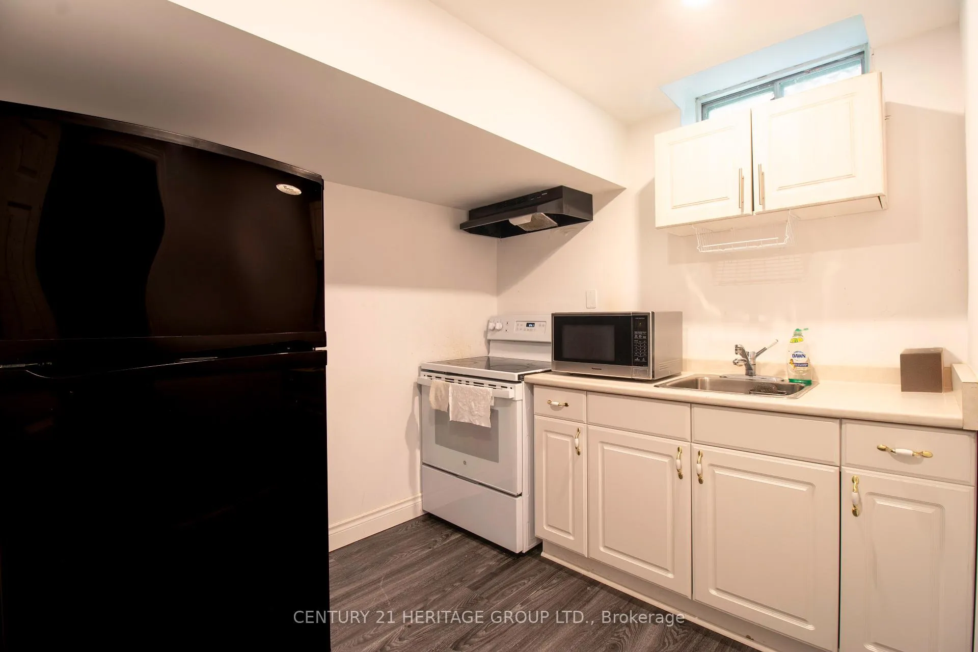 Photo 41 of 27 Charing Crescent, Aurora, Aurora Highlands — HOMEH