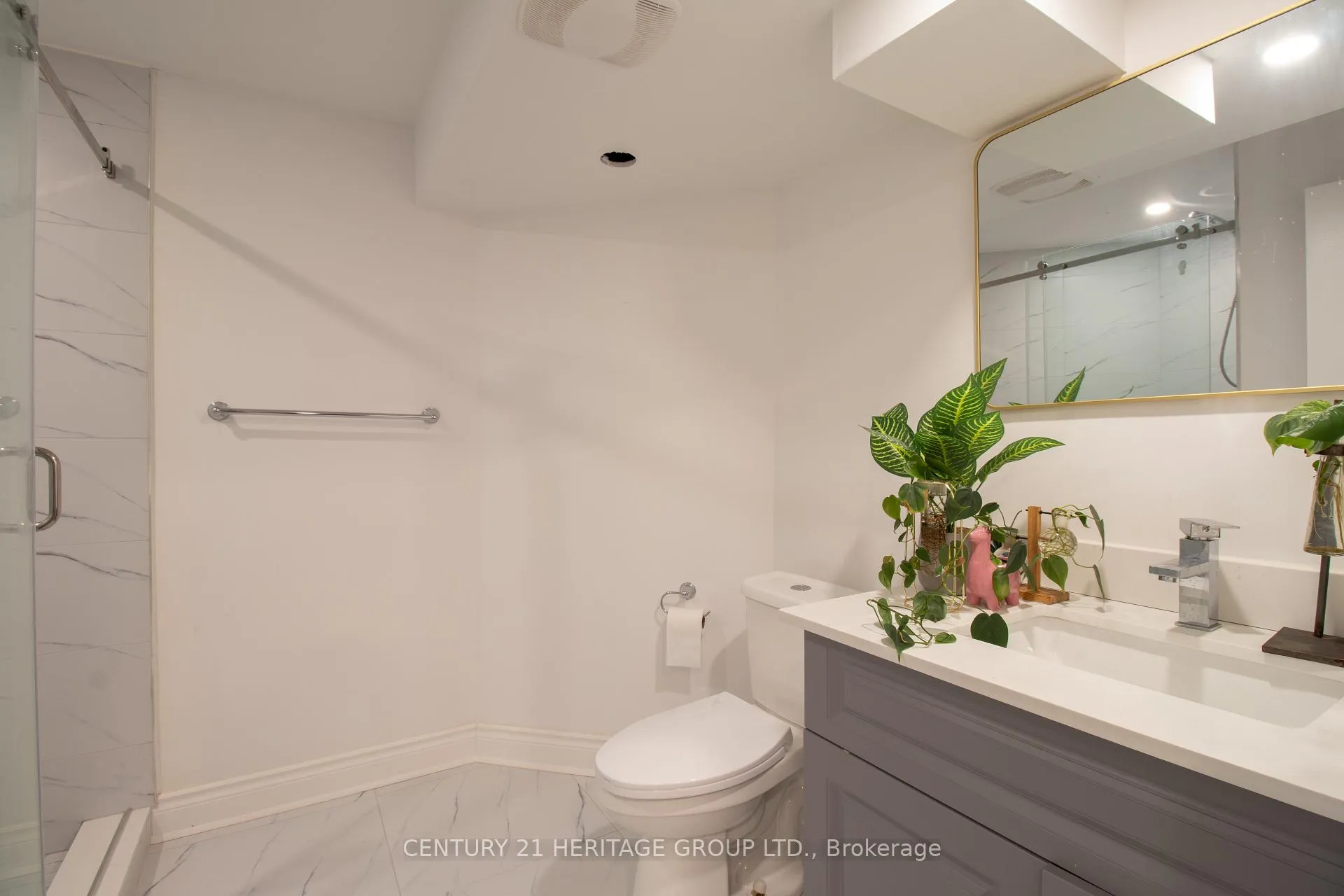 Photo 42 of 27 Charing Crescent, Aurora, Aurora Highlands — HOMEH