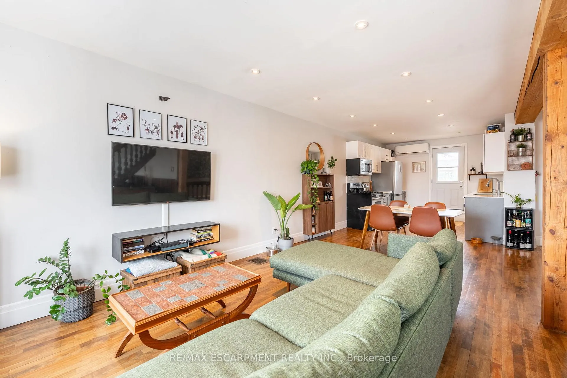 Photo 12 of 71 Clyde Street, Hamilton, Landsdale — HOMEH