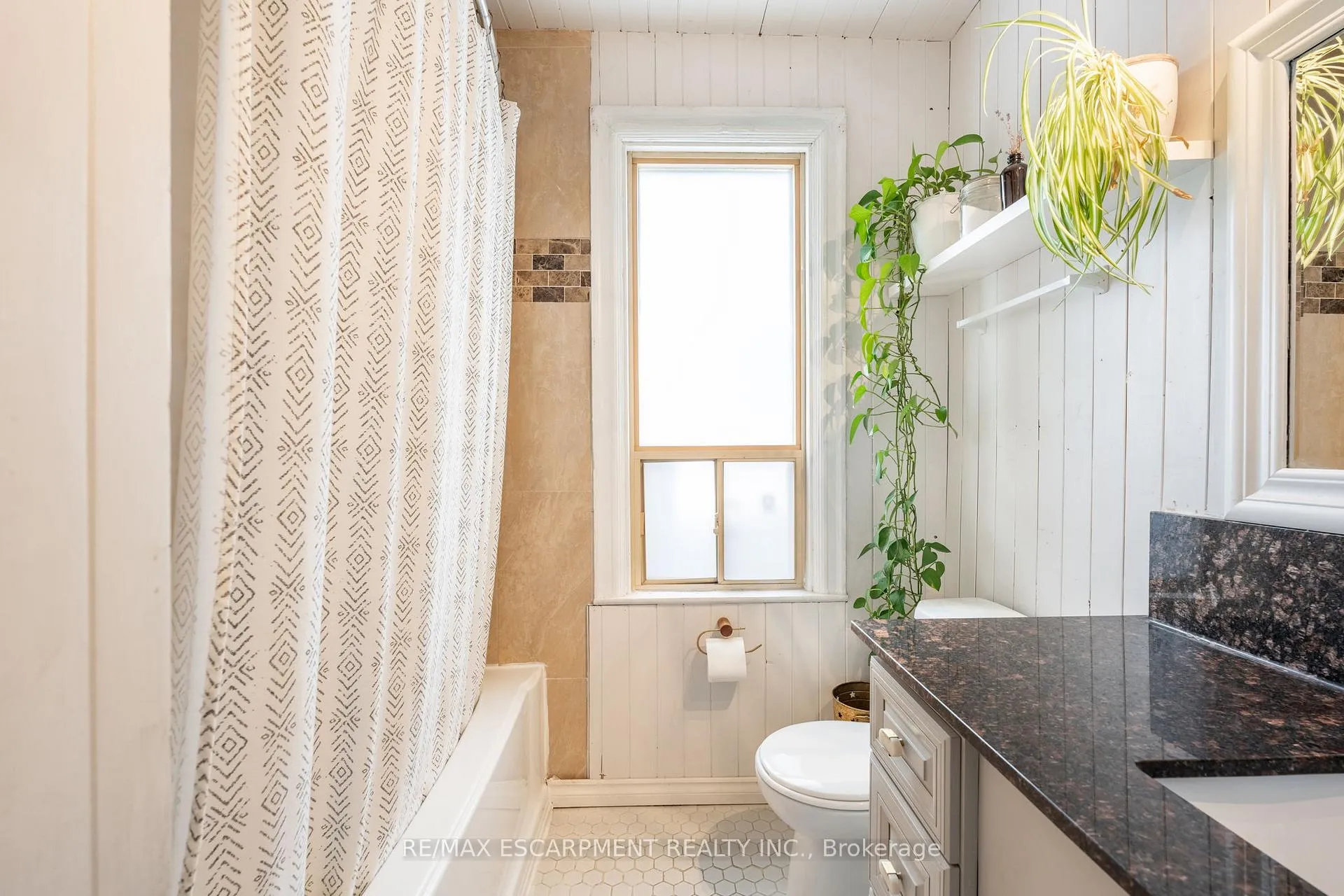 Photo 14 of 71 Clyde Street, Hamilton, Landsdale — HOMEH